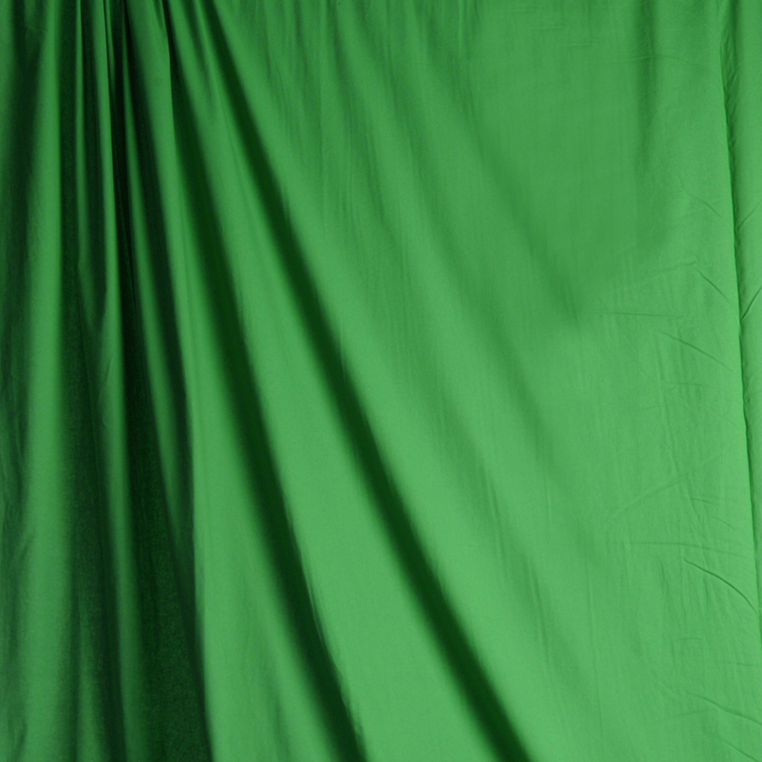 Savage Professional 10 x 12-Feet Standard Weight Solid Muslin Backdrop for Photography and Video Production, Chroma Green