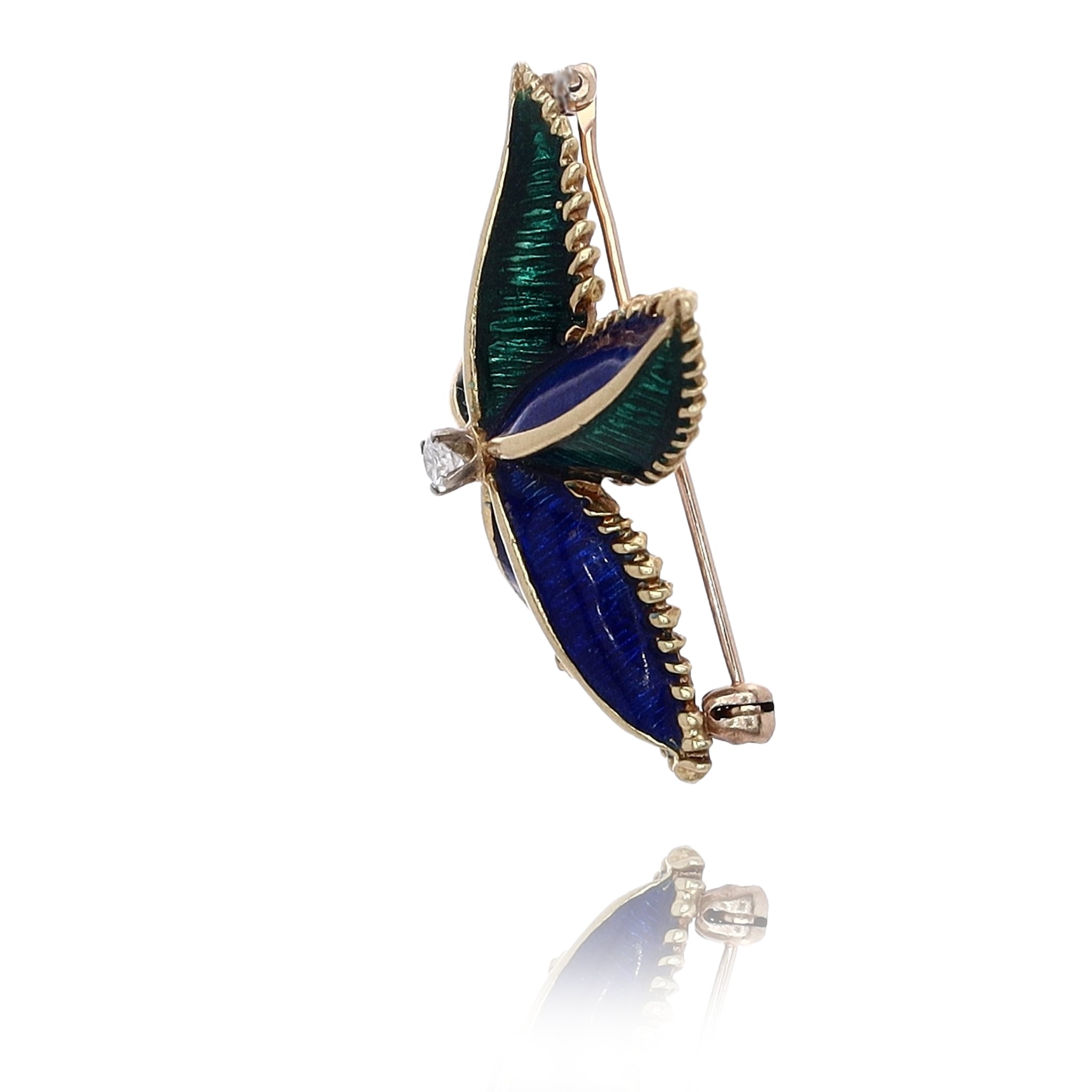 18 Karat Yellow Gold Enameled Diamond Starfish Brooch Pin for Fashion Accessories
