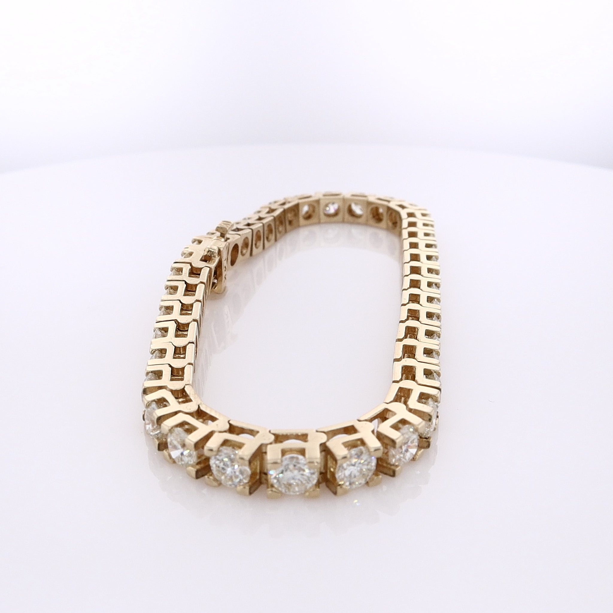 Stunning 14 Karat Yellow Gold Tennis Style Diamond Bracelet