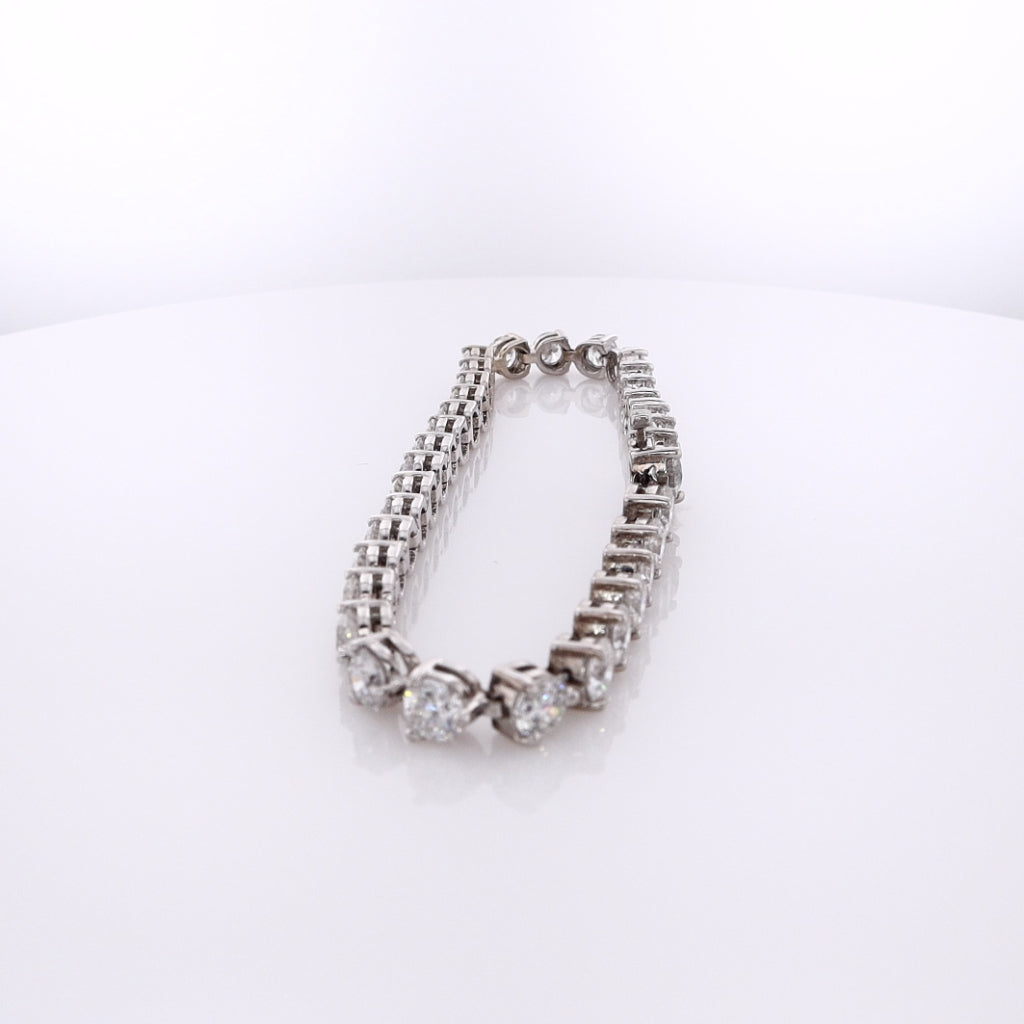 14 Karat White Gold Tennis Style Diamond Bracelet with 35 Round Brilliant Diamonds