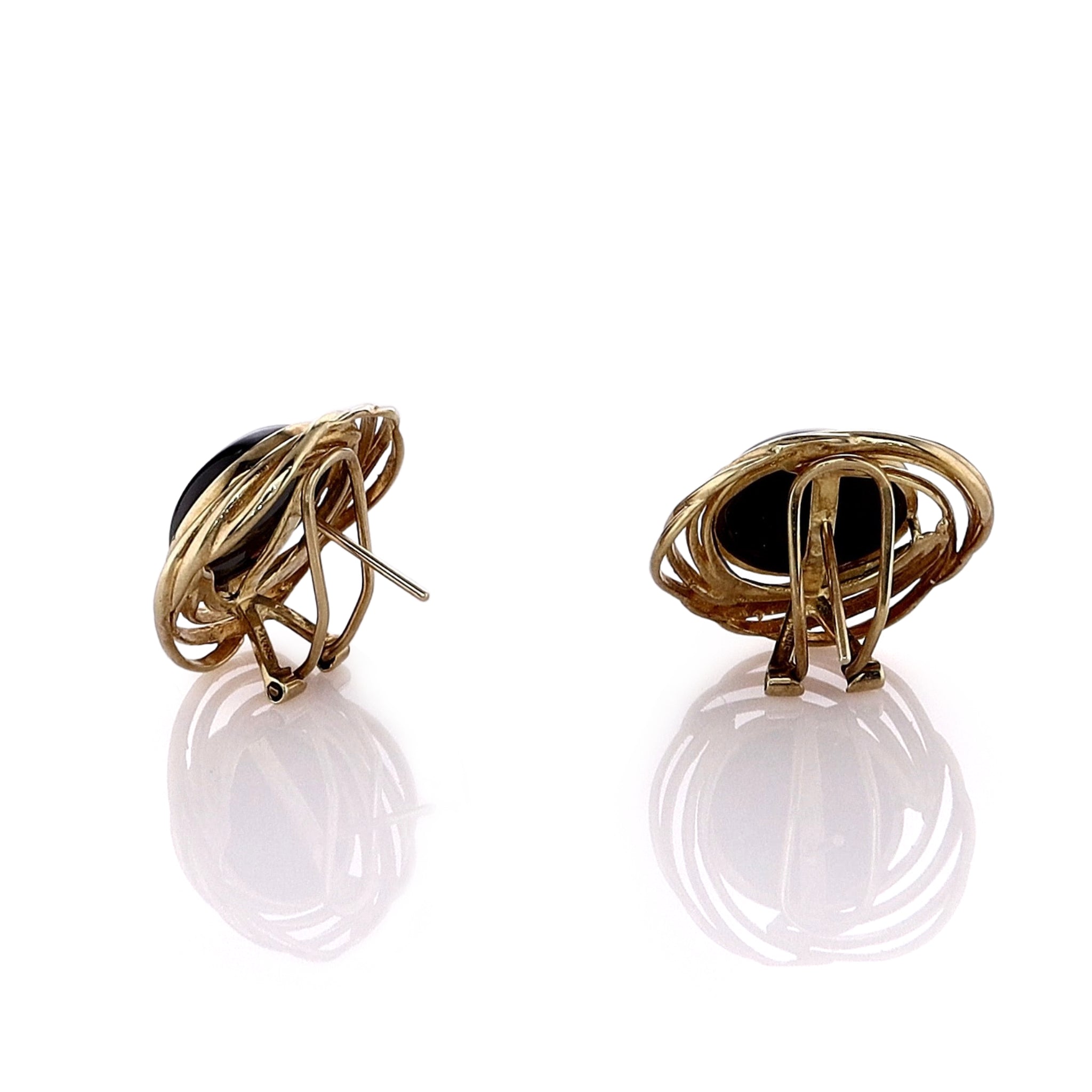 14k Yellow Gold Swirl-Designed Frame Cabochon Onyx Stud Earrings