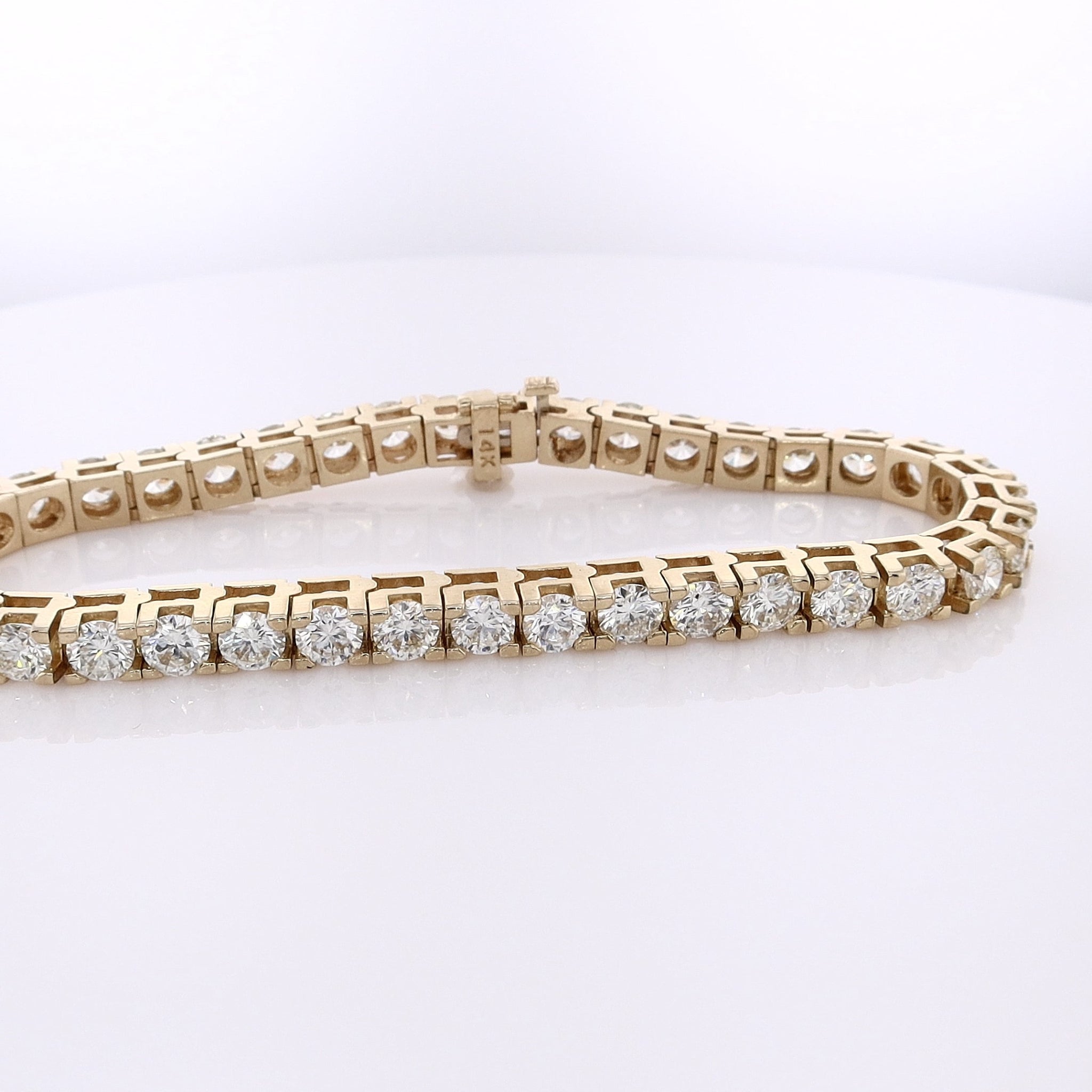 Stunning 14 Karat Yellow Gold Tennis Style Diamond Bracelet