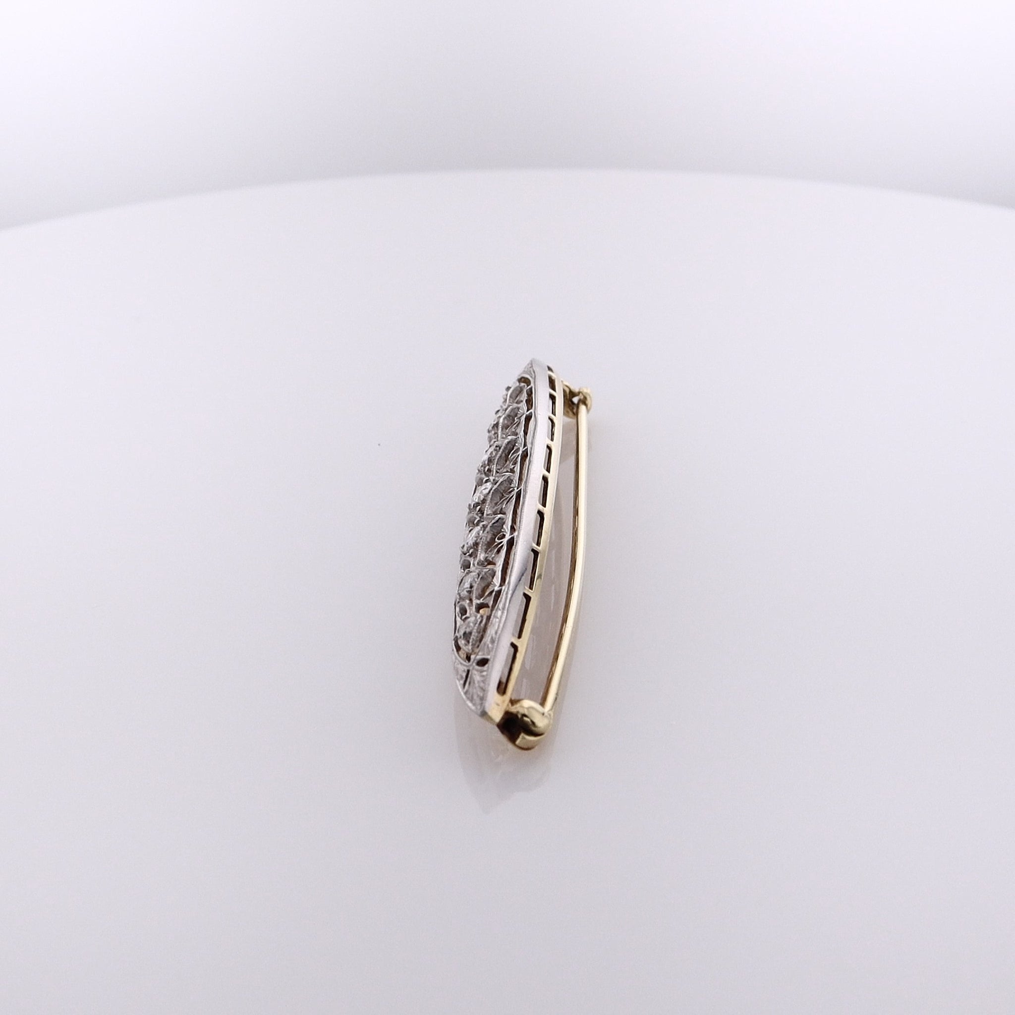 Exquisite Estate 14 Karat White Gold Oblong Shaped Filigree Design Diamond Brooch Pin
