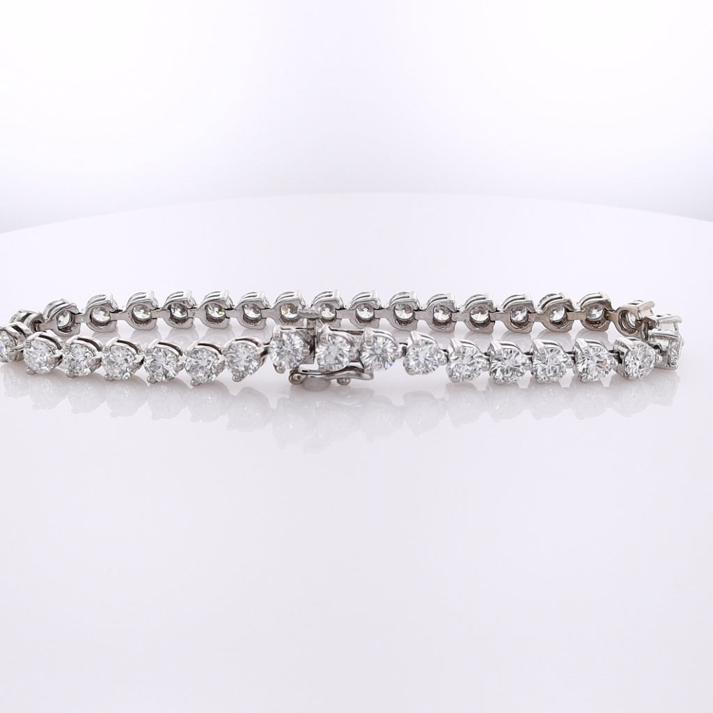 14 Karat White Gold Tennis Style Diamond Bracelet with 35 Round Brilliant Diamonds
