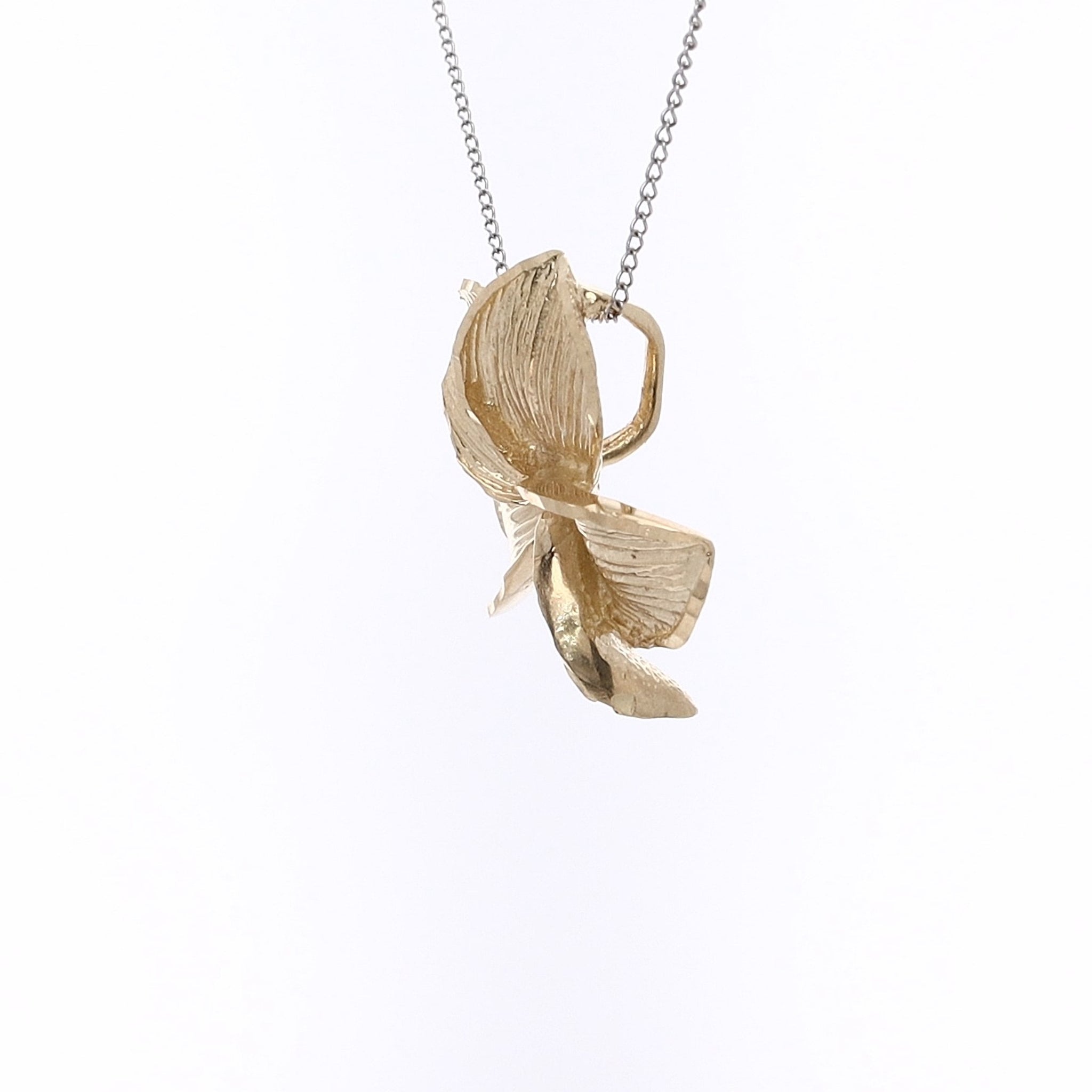 Exquisite Estate 14 Karat Yellow Gold Diamond Cut Textured Floral Pendant Enhancer for Jewelry