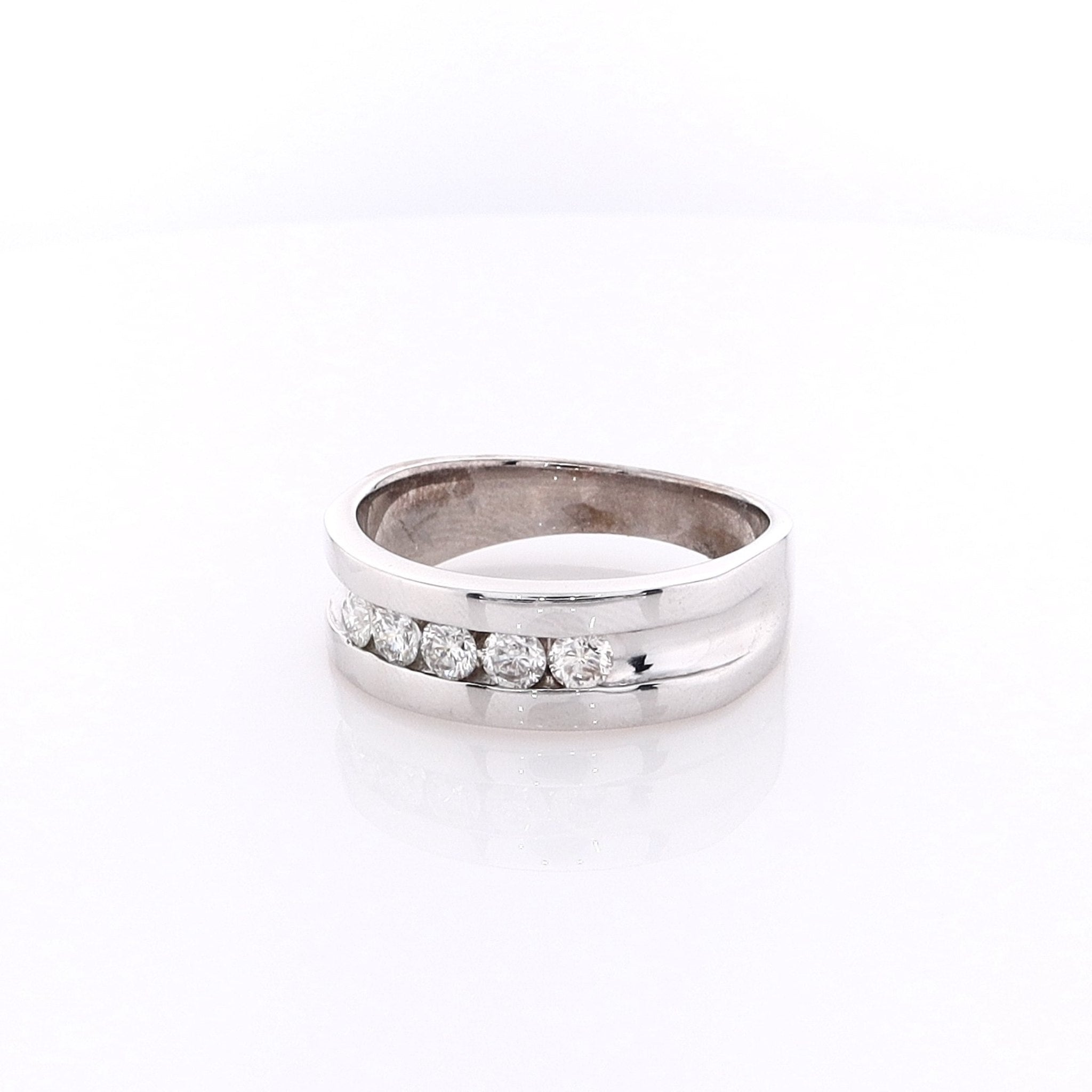 Exquisite Estate 14k White Gold Wedding Band with Center Groove and Five Round Brilliant Cut Diamonds