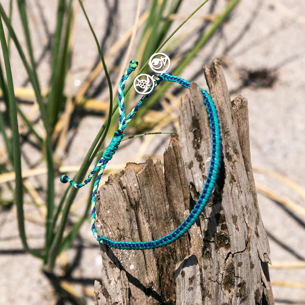 4Ocean 2024 June Exclusive Sea Turtle Hand - braided Bracelet