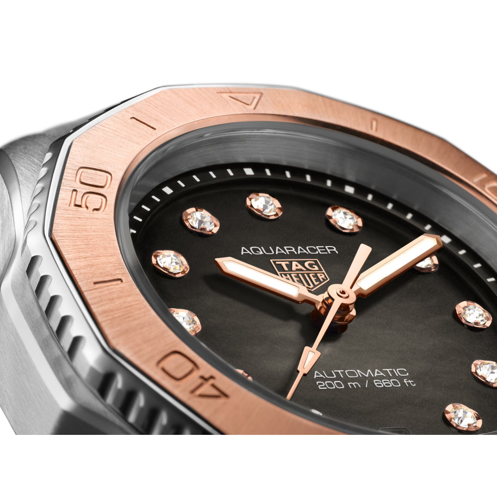 TAG Heuer Luxury Aquaracer Professional 200 Timepiece Crafted from Steel and 18K 5N Solid Rose Gold Adorned with VS Diamonds