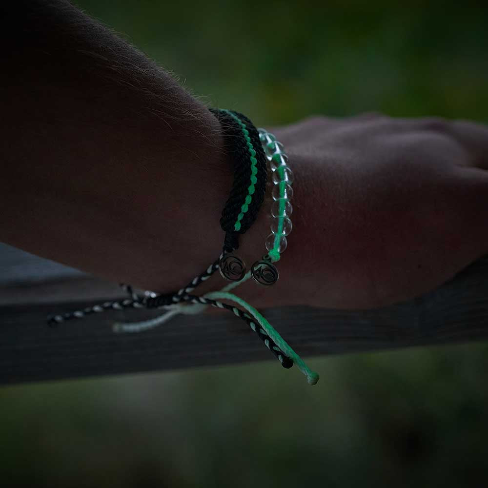 4Ocean Black and Glow-in-the-Dark Deep Sea Beaded Bracelet for Both Men and Women