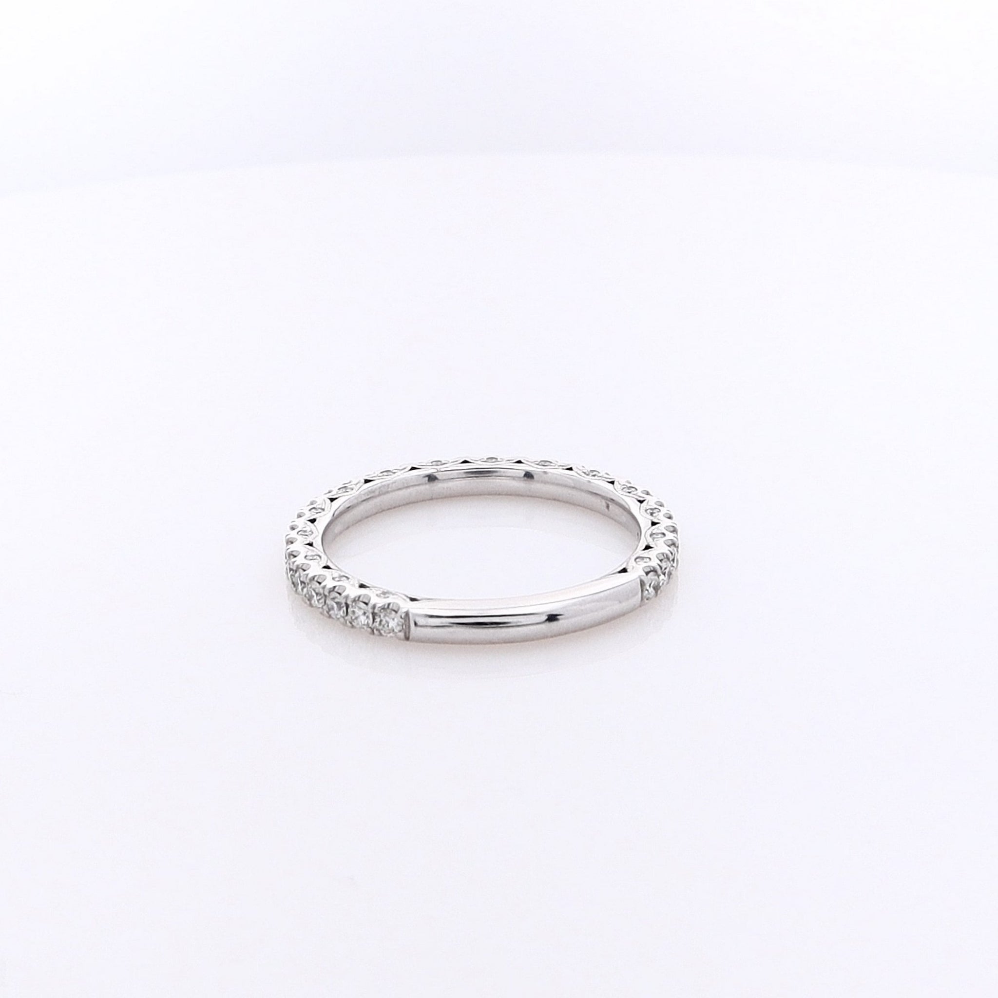 Exquisite Estate Tacori 18 Karat White Gold Diamond Wedding Band for Nuptial Bliss