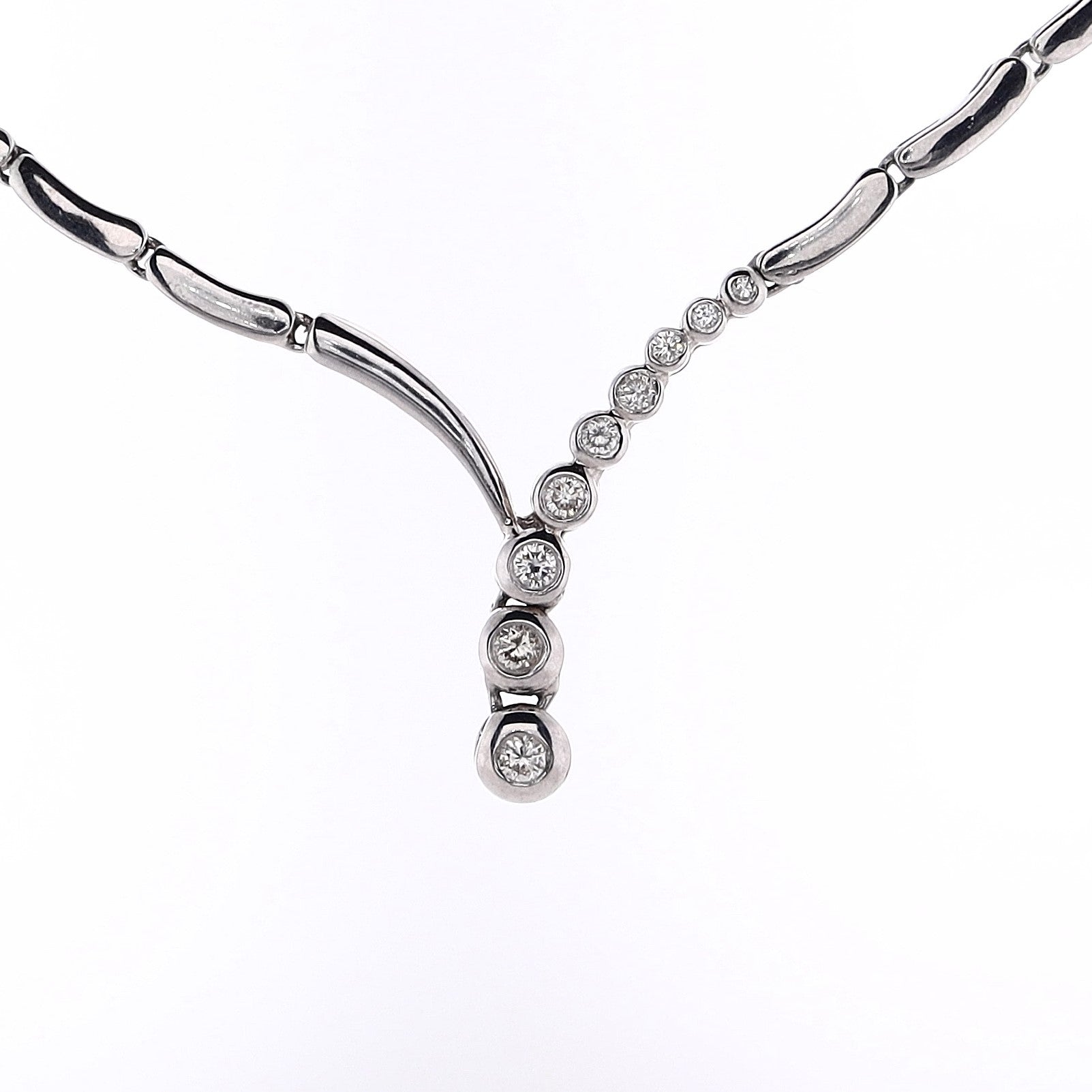 Exquisite Estate 14 Karat White Gold 'Y' Design Diamond Necklace for Women