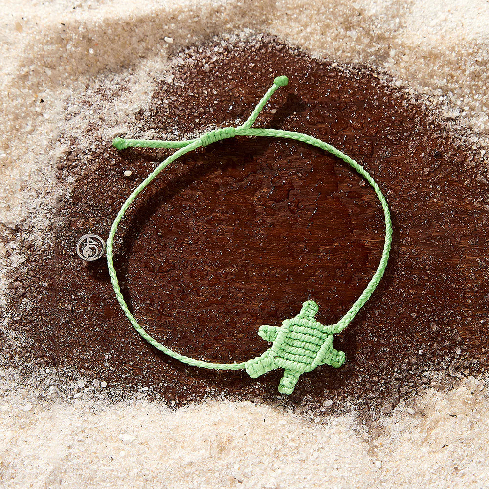 4Ocean Handmade Sea Turtle Macrame Bracelet - Recycled & Adjustable