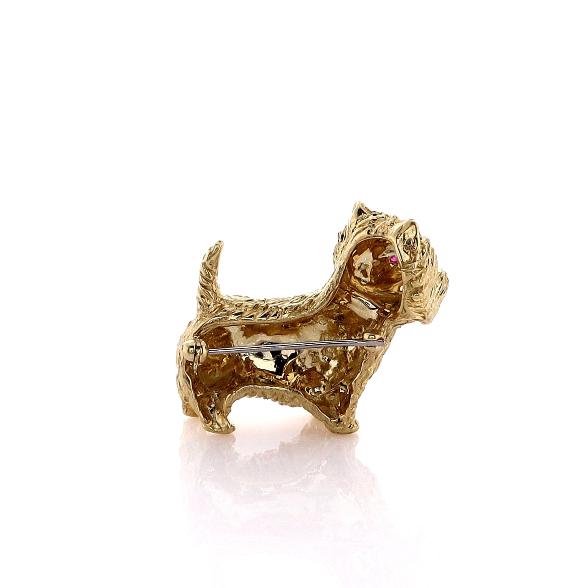 Exquisite Estate 18k Yellow Gold Round Ruby Eyed Scottish Terrier Dog Brooch for Jewelry Lovers