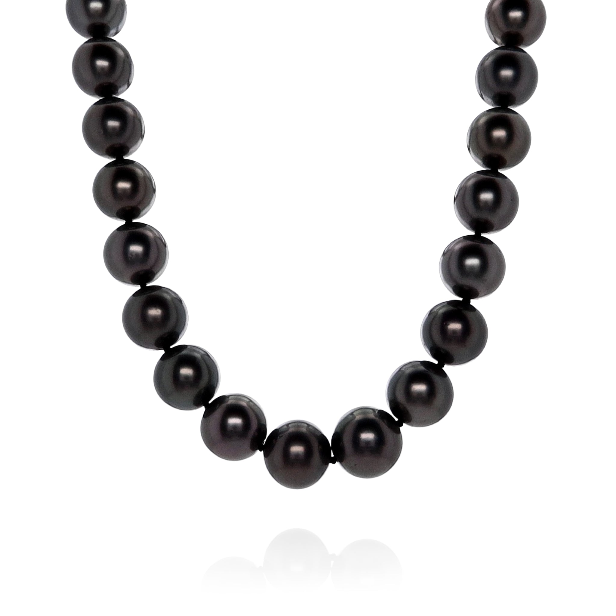 Luxurious Estate Mikimoto 18k White Gold Graduated Black South Sea Pearl Necklace for Elegant Wear