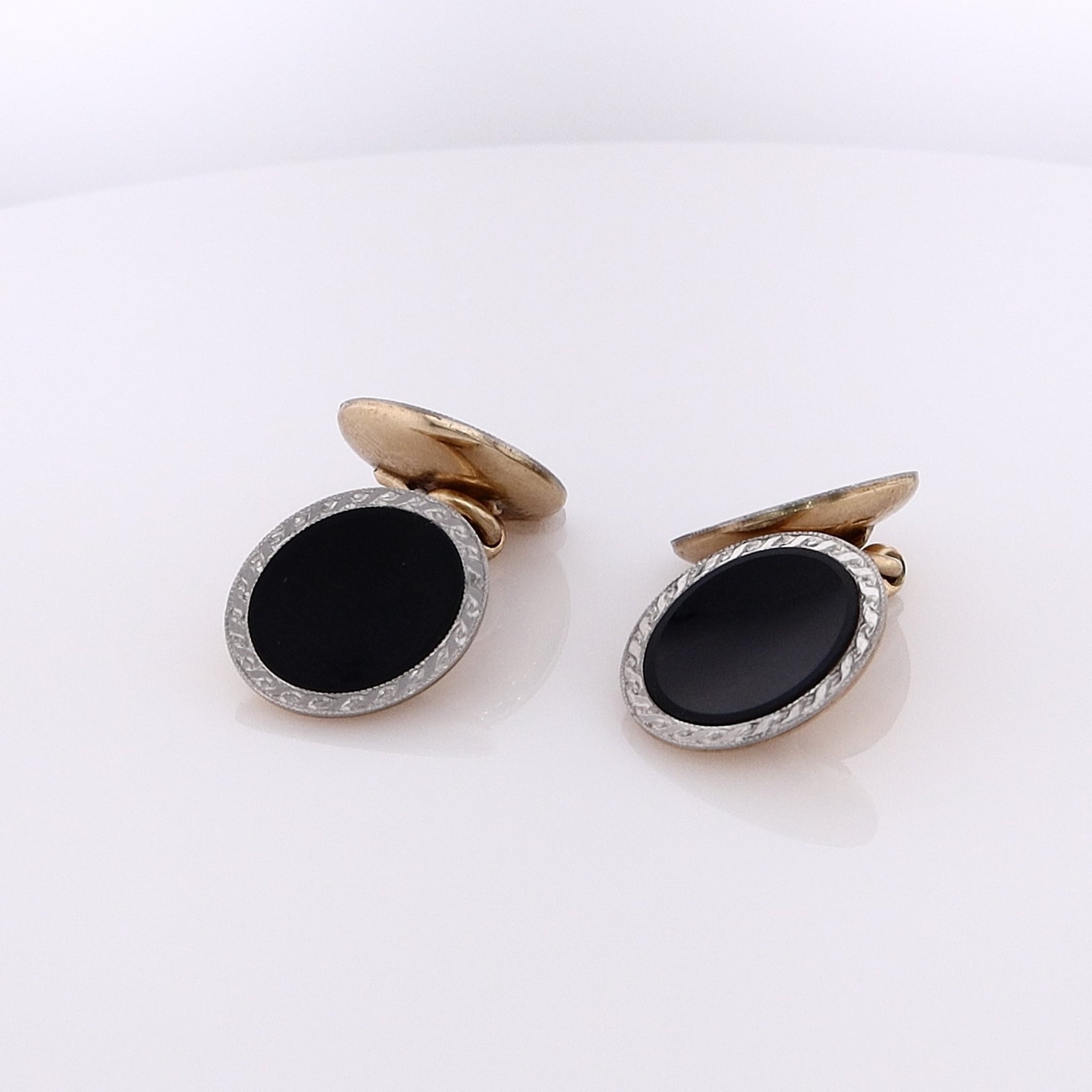 Elegant 14 Karat Two-Tone Men's Concave Onyx Disc Cufflinks with Intricately Hand-Engraved Border