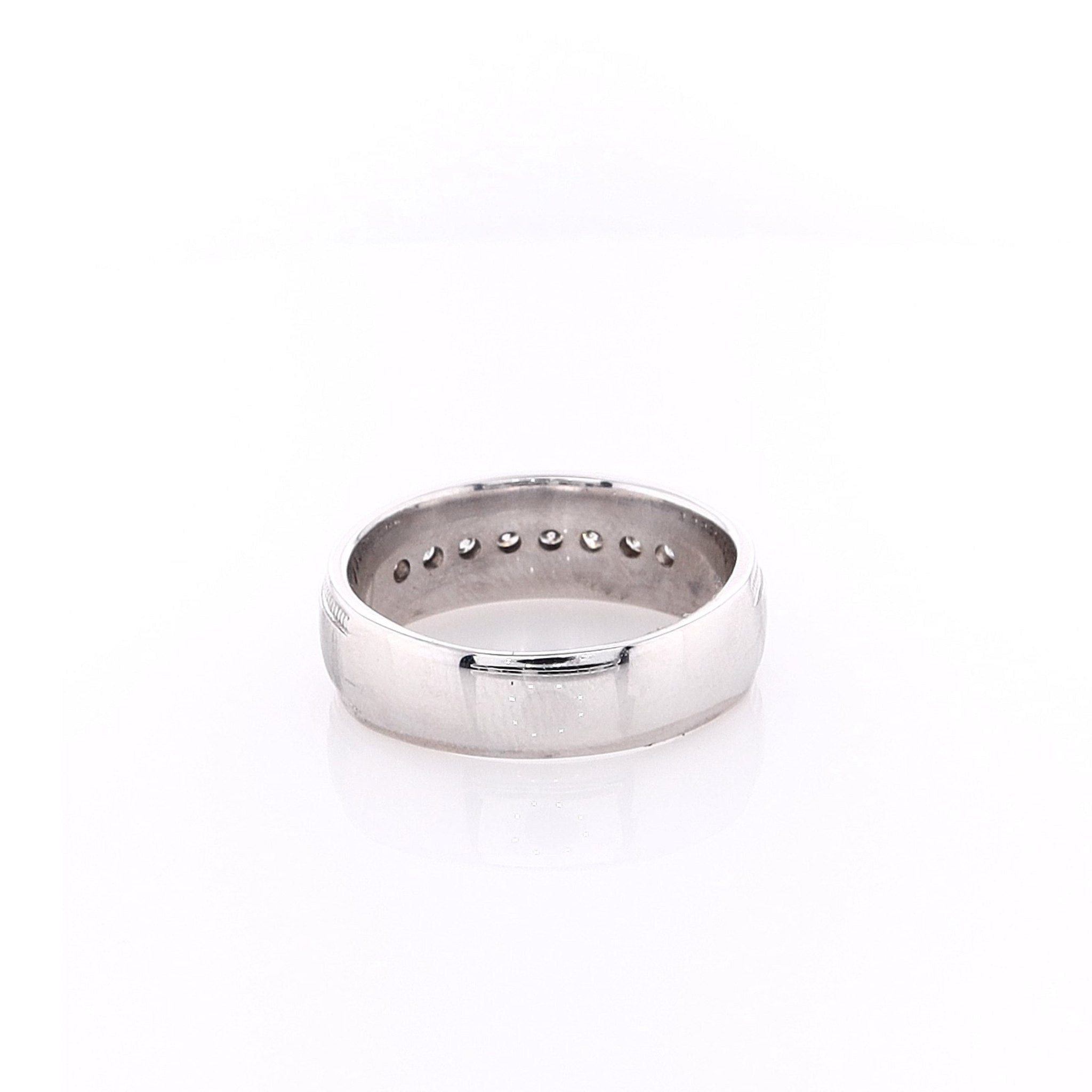 Exquisite Estate 14k White Gold Satin Finish Center Wedding Band for Brides