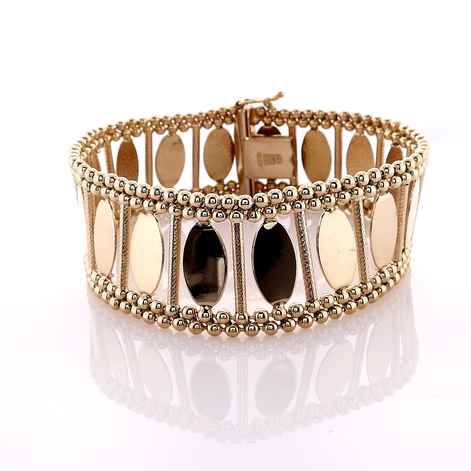 Exquisite Estate 14 Karat Yellow Gold Polished Oval Disc Jewelry Bracelet