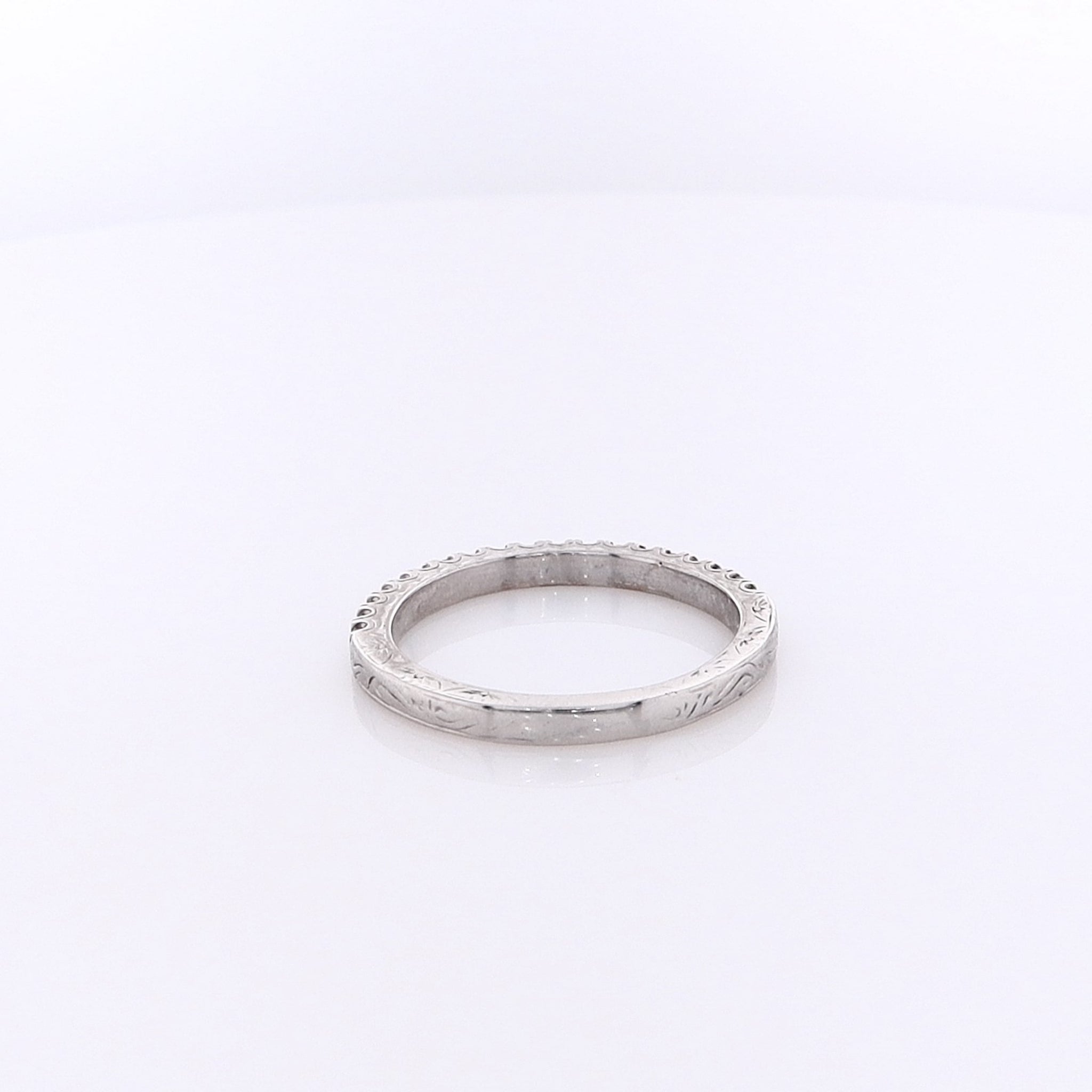 18K White Gold Vintage Flyer Fit Diamond Wedding Band Size 6