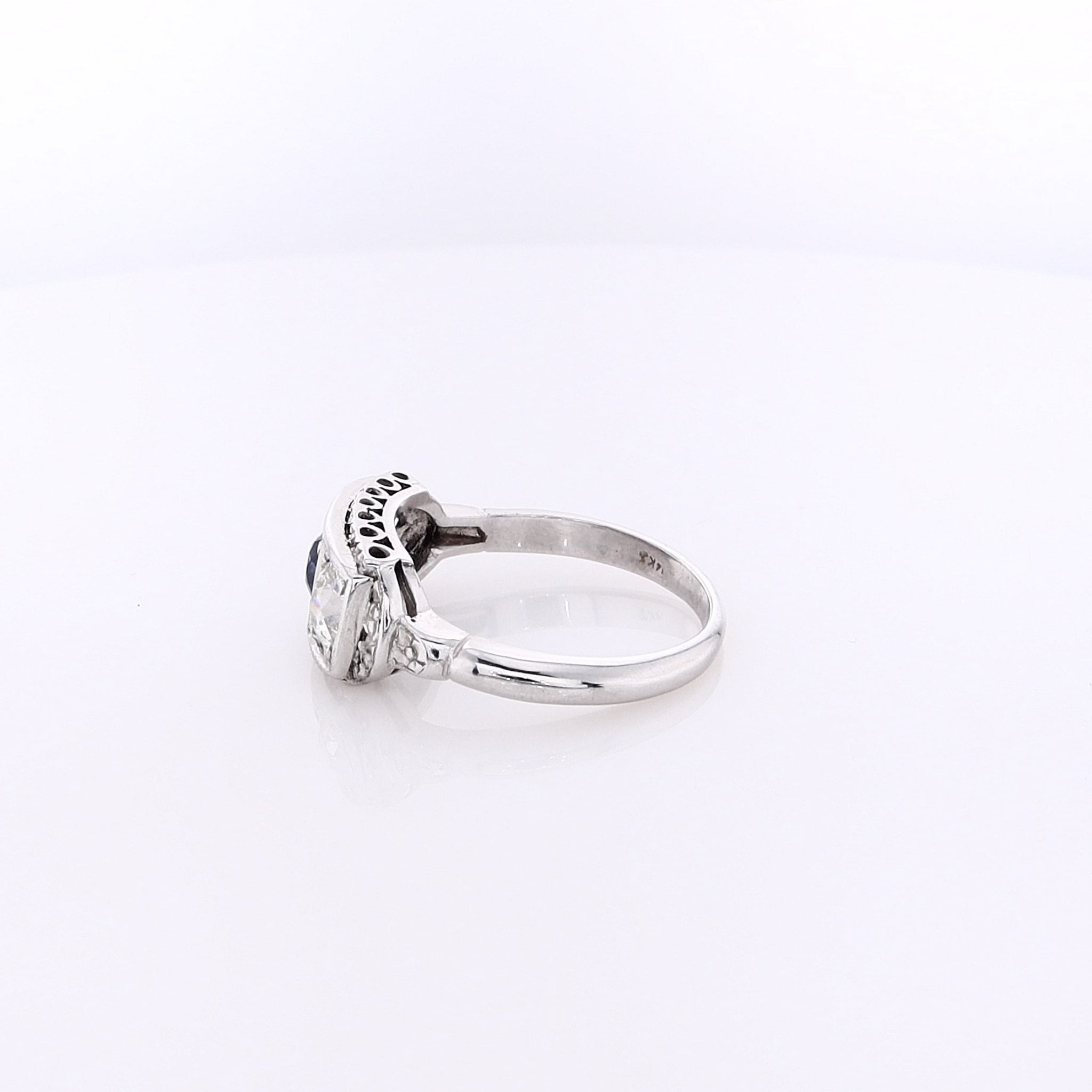 Exquisite Estate 14 Karat White Gold Filigree Sapphire and Diamond Engagement Ring