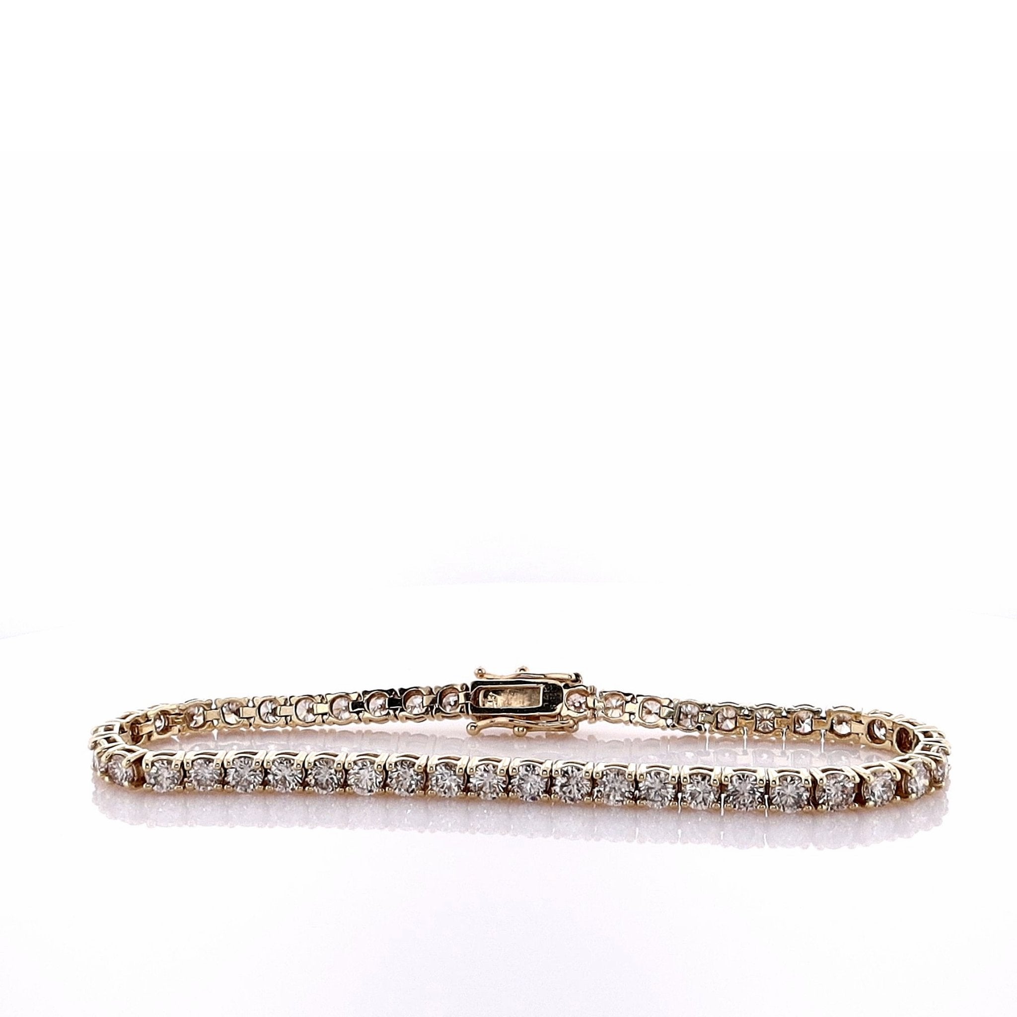 14k Yellow Gold Tennis Style Bracelet with 46 Round Brilliant Cut Diamonds, 7 Inches