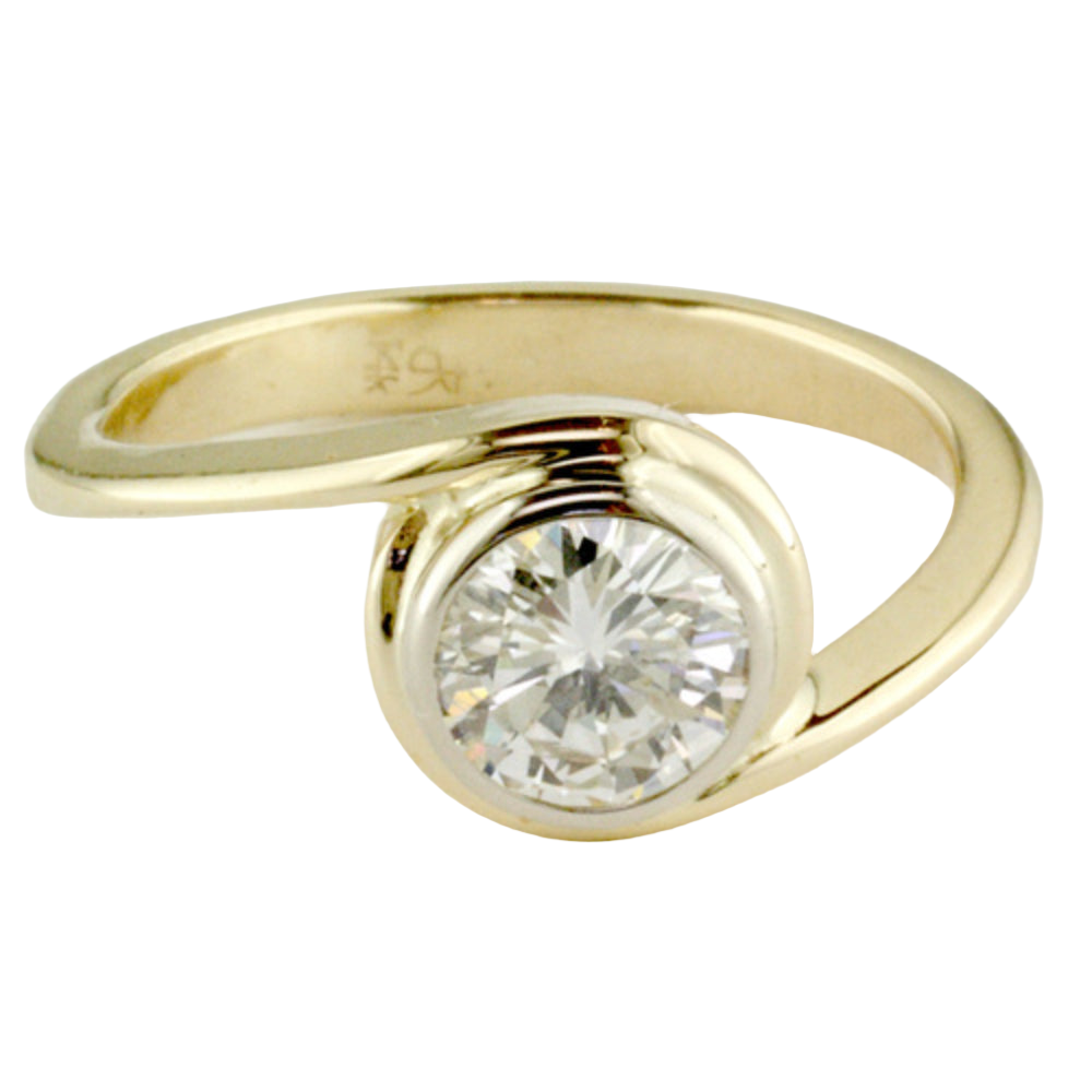 Exquisite 14k Yellow Gold Solitaire Diamond Circle Ring