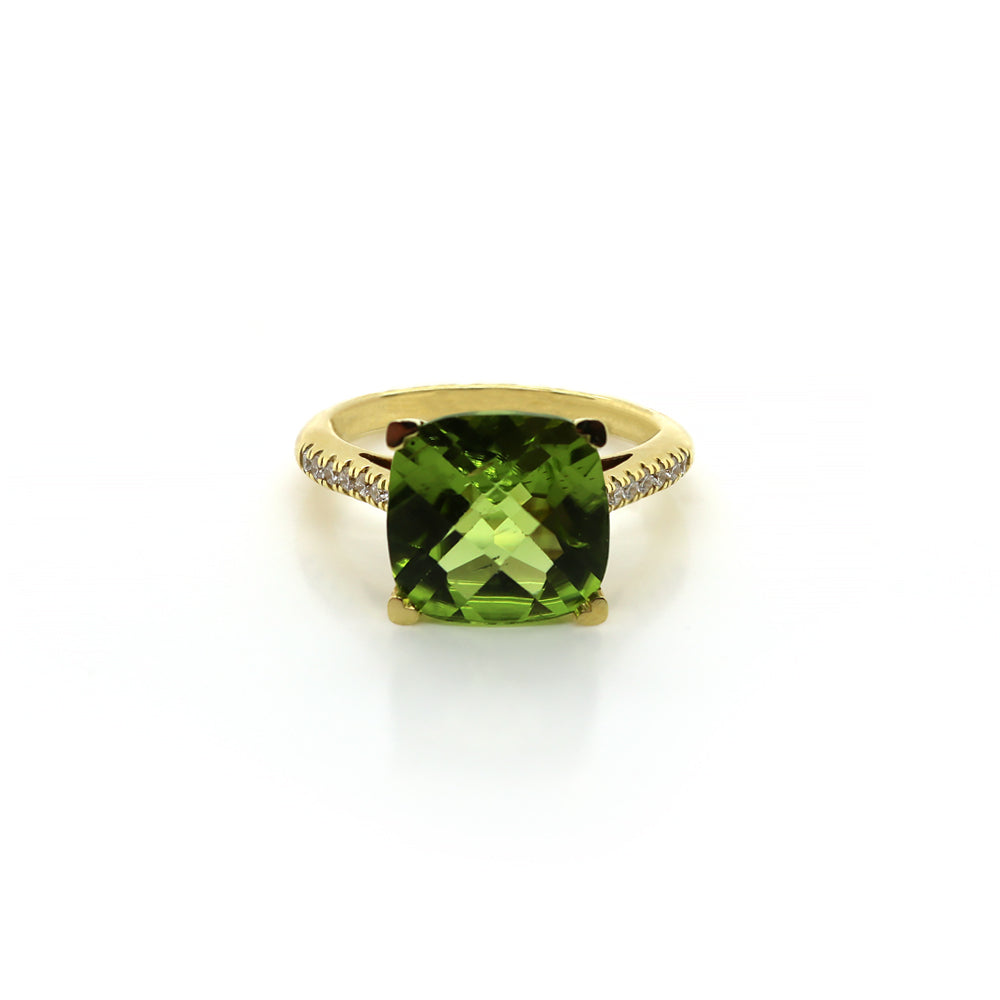 18K Yellow Gold 10mm Peridot Cushion Ring with 14 Round Diamonds