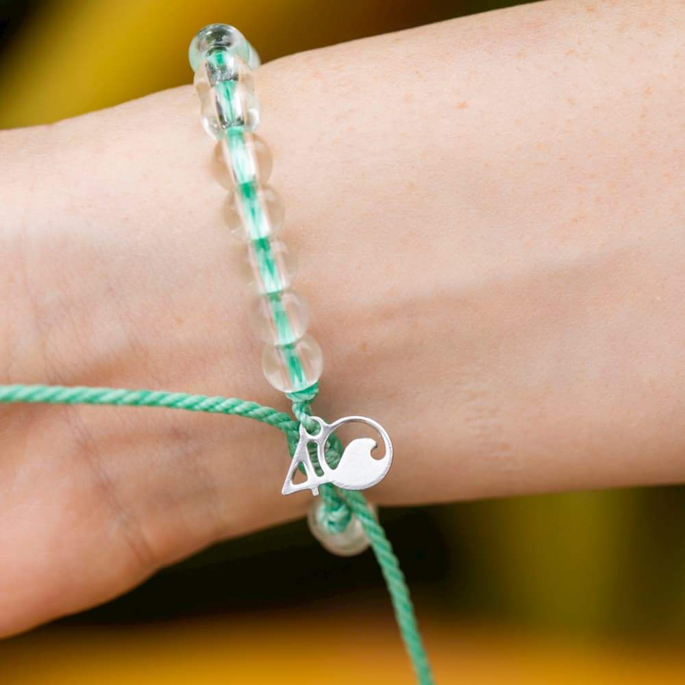 4Ocean Sea Foam Green Beaded Bracelet Featuring Loggerhead Sea Turtle Design for Ocean Conservation