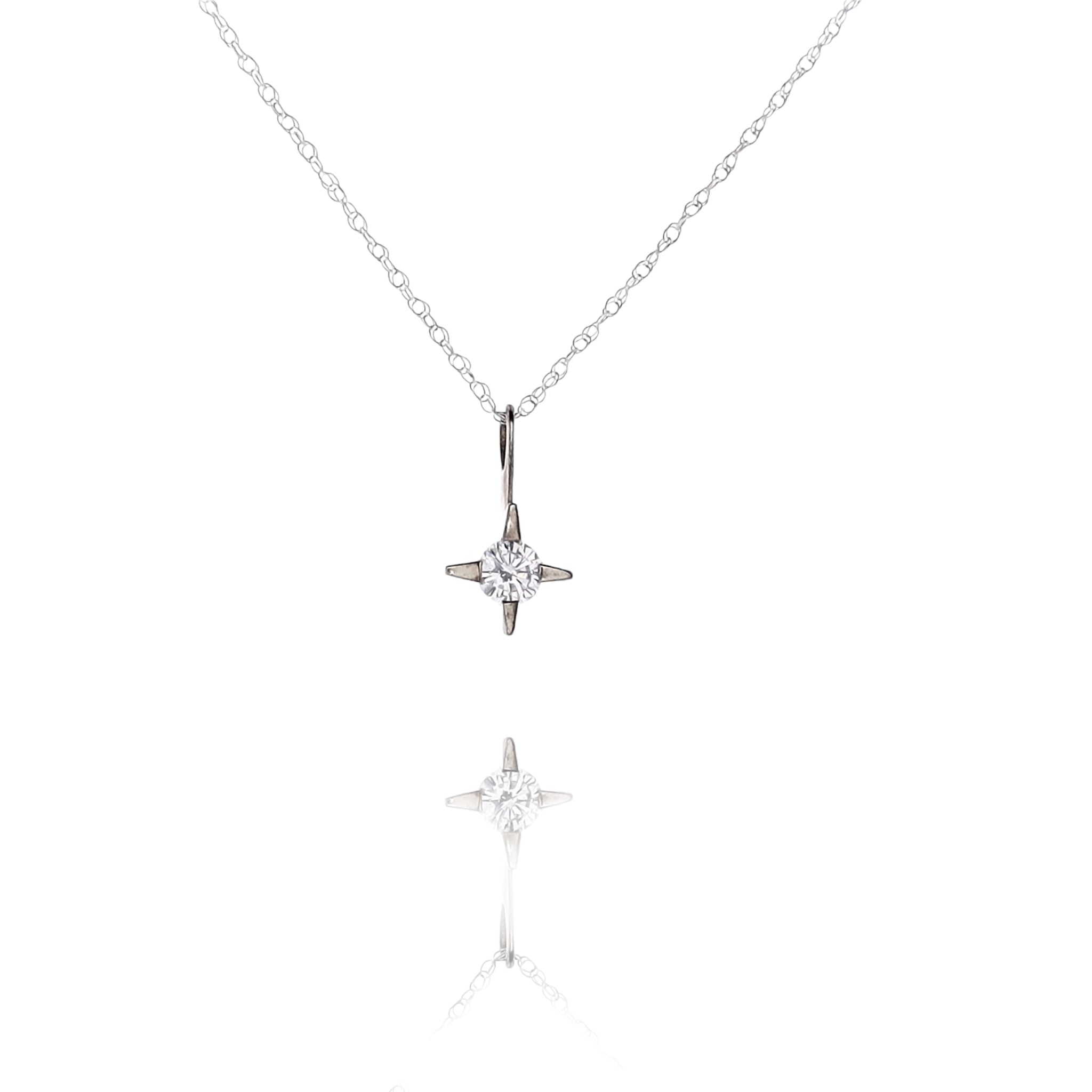 Estate 14 Karat White Gold Solitaire Diamond Star Design Necklace for Women's Jewelry