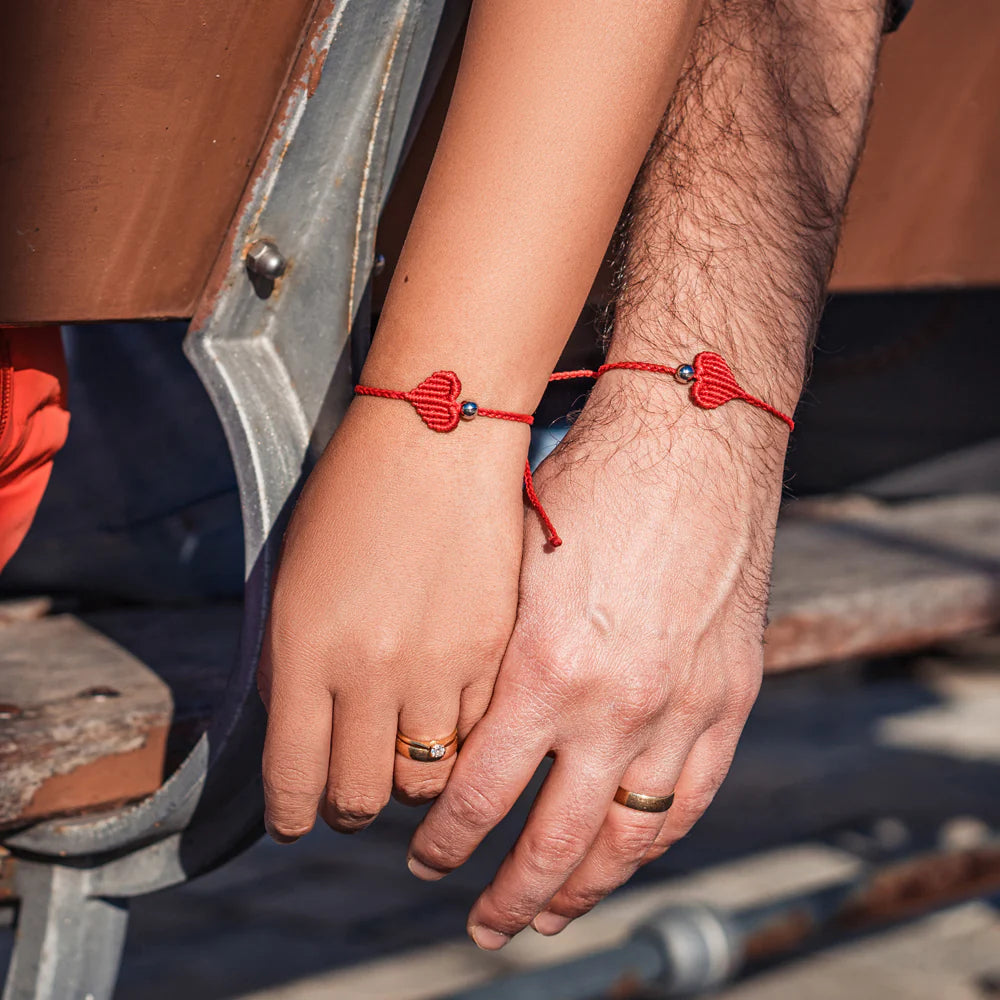 4Ocean Ocean-Loving Set of 2 Macrame Heart Bracelets