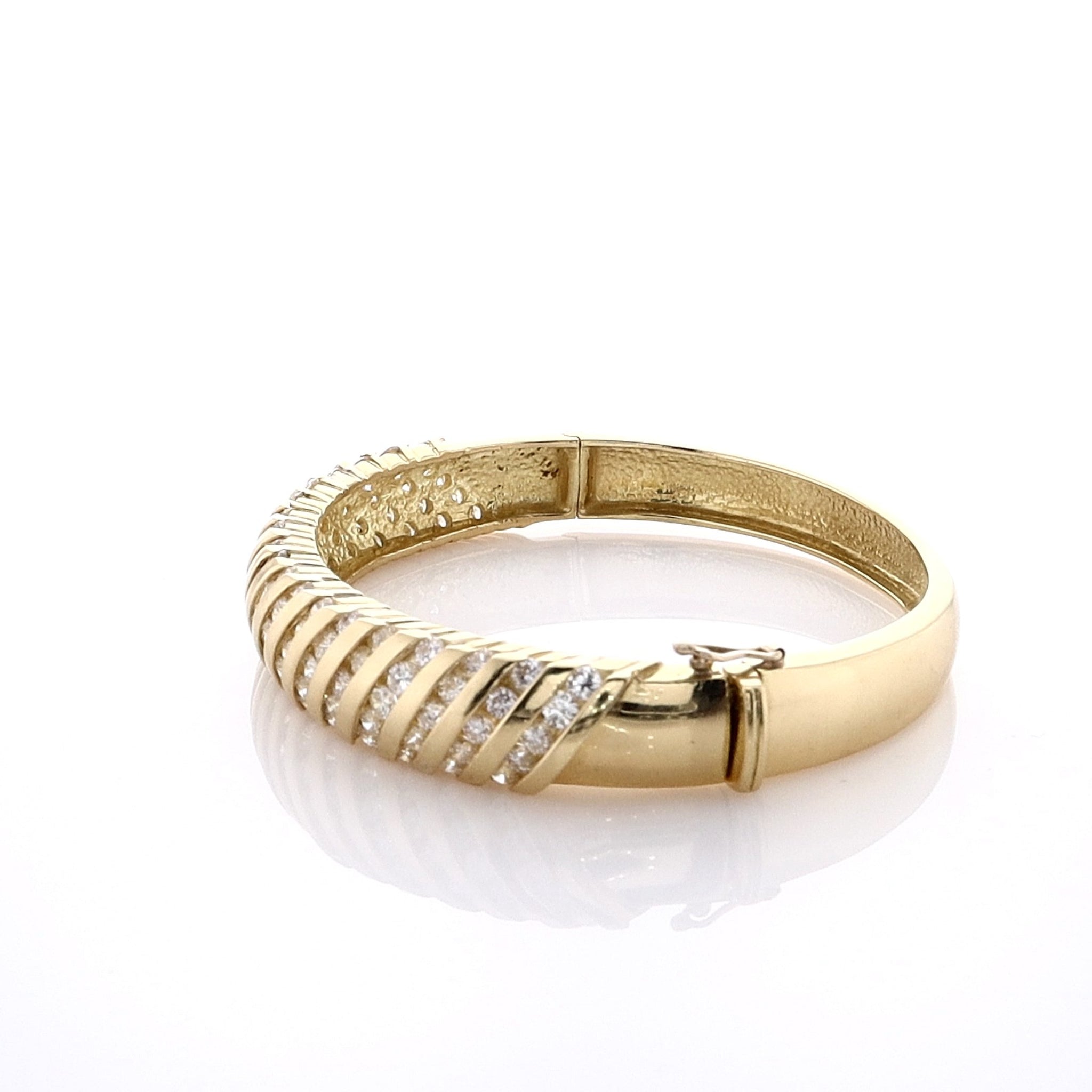 18K Yellow Gold Hinged Bangle Bracelet with Channel Set 95 Round Brilliant Diamonds