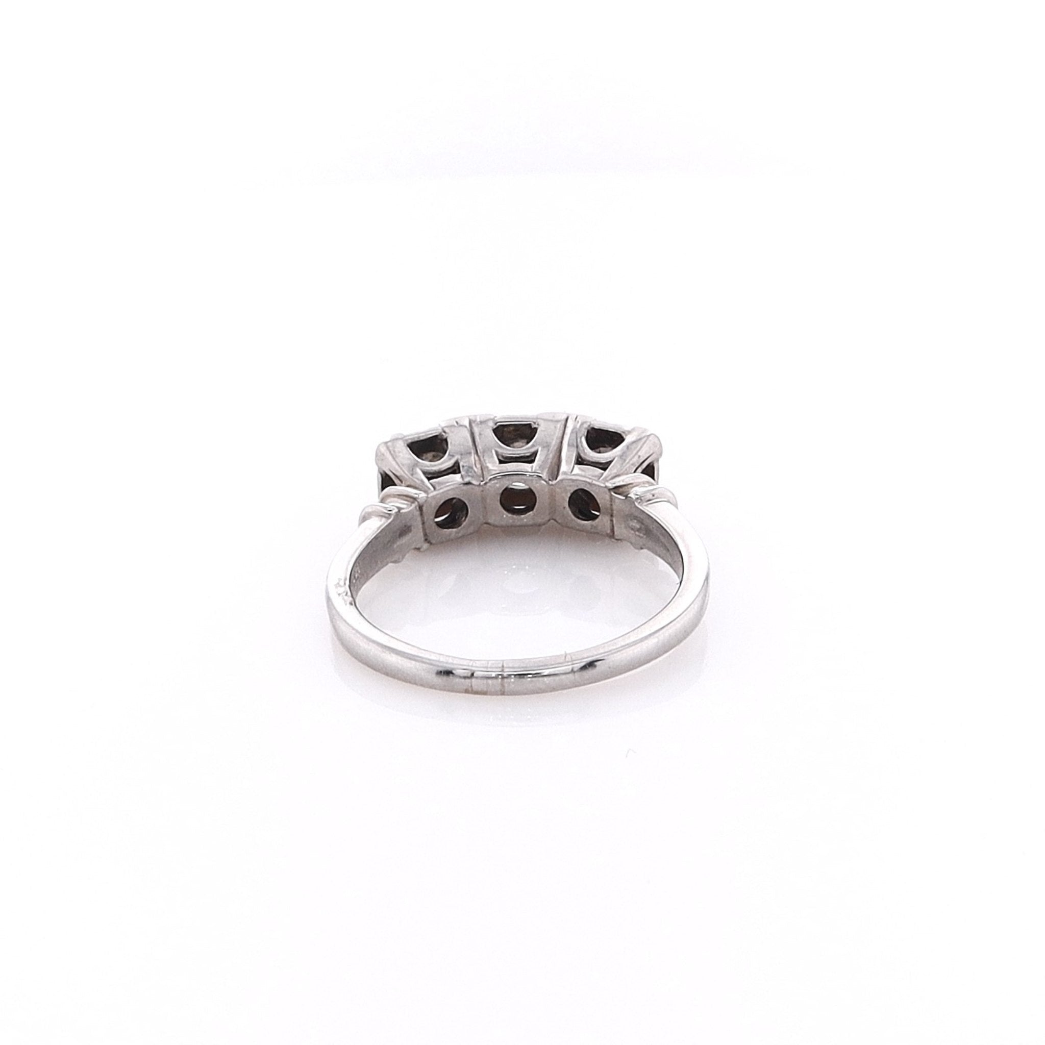Luxury Estate Platinum Box - Head Design Engagement Ring