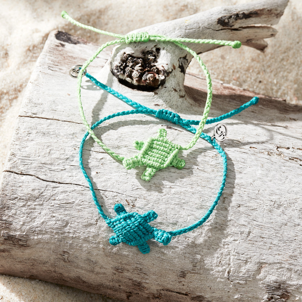 4Ocean Handmade Sea Turtle Macrame Bracelet - Recycled & Adjustable