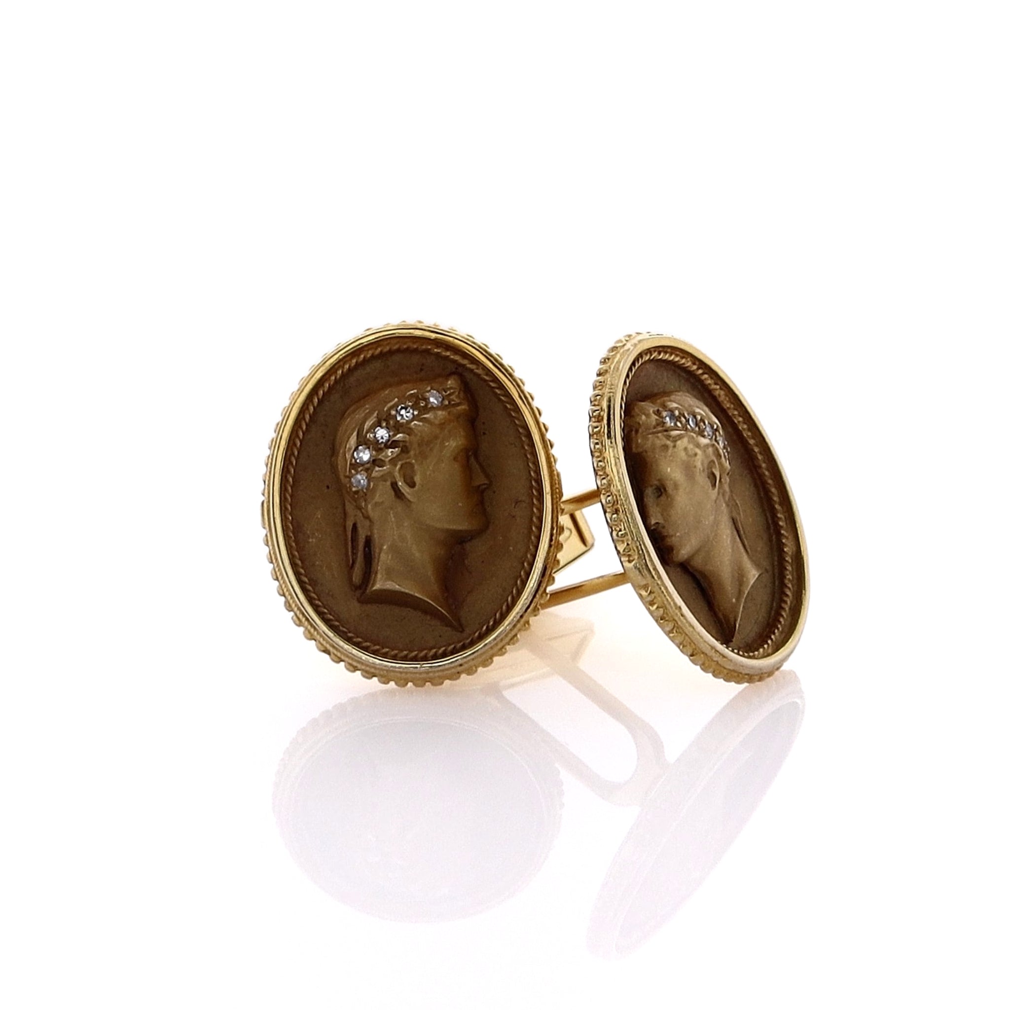 Estate Luxury 14 Karat Yellow Gold Cufflinks Featuring a Romanesque Figure Adorned with a Diamond Laurel Crown