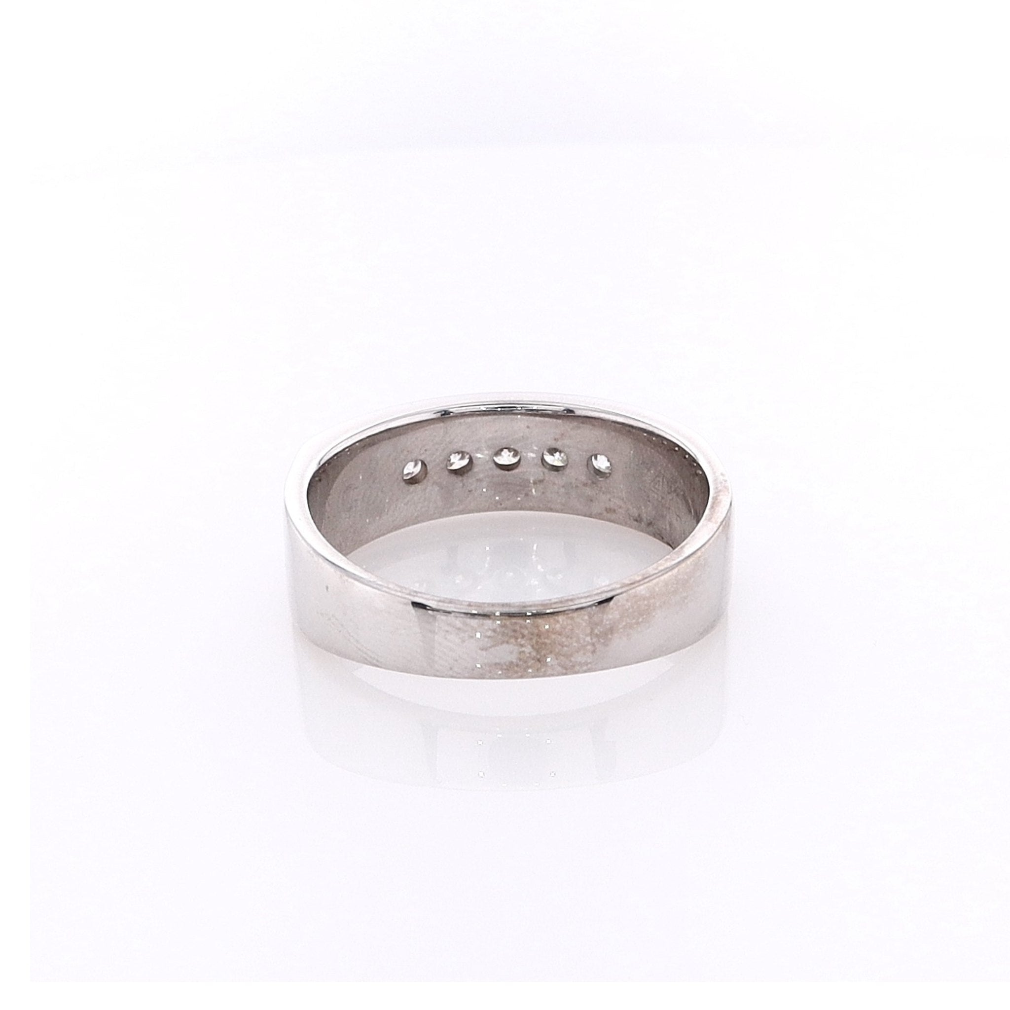 Exquisite Estate 14k White Gold Wedding Band with Center Groove and Five Round Brilliant Cut Diamonds