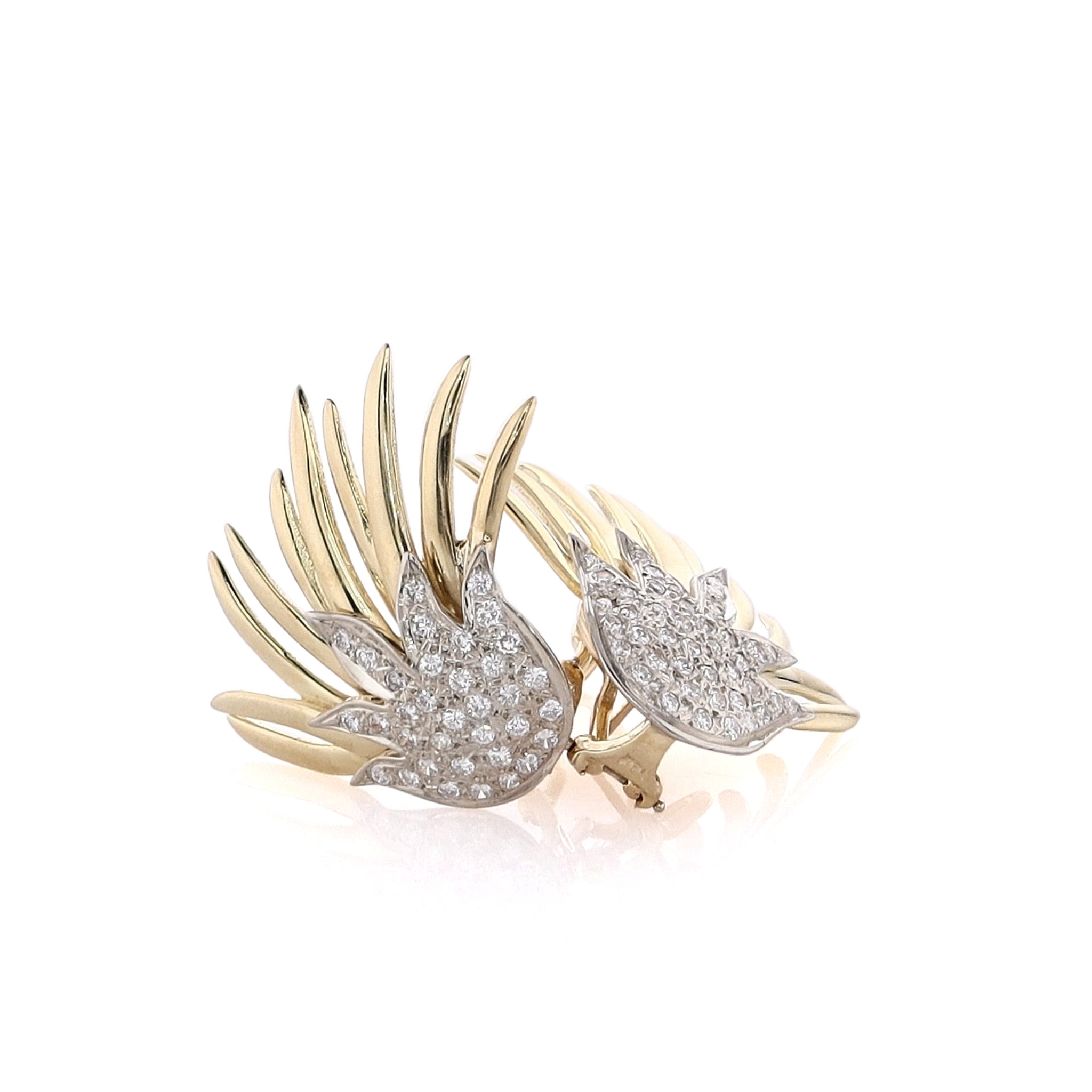 Exquisite Estate 14 Karat Two-Tone Pave-Set Round Brilliant Cut Diamond Stud Earrings