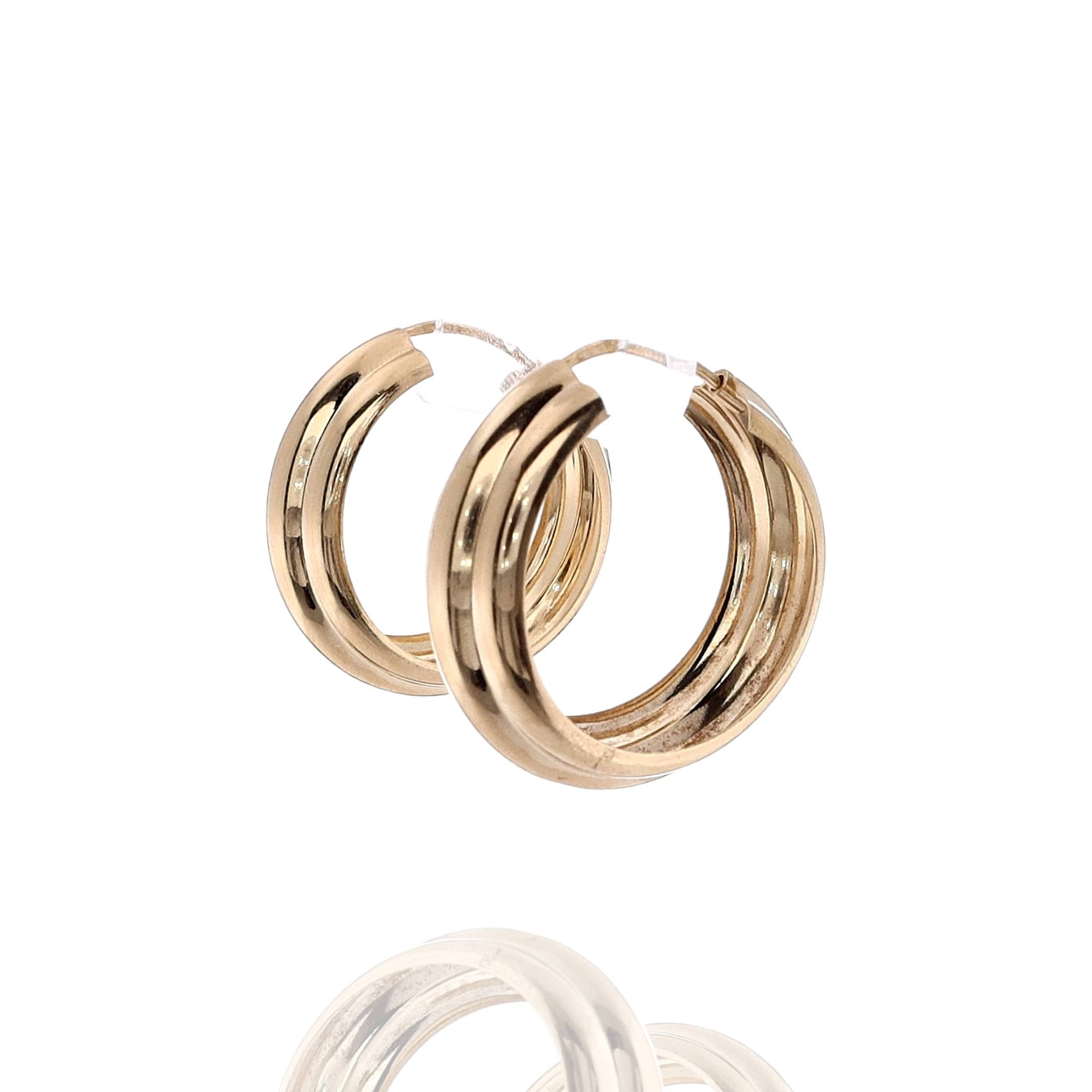 Exquisite Estate 18k Yellow Gold Triple Tube Design Hoop Earrings for Women's Jewelry Collection