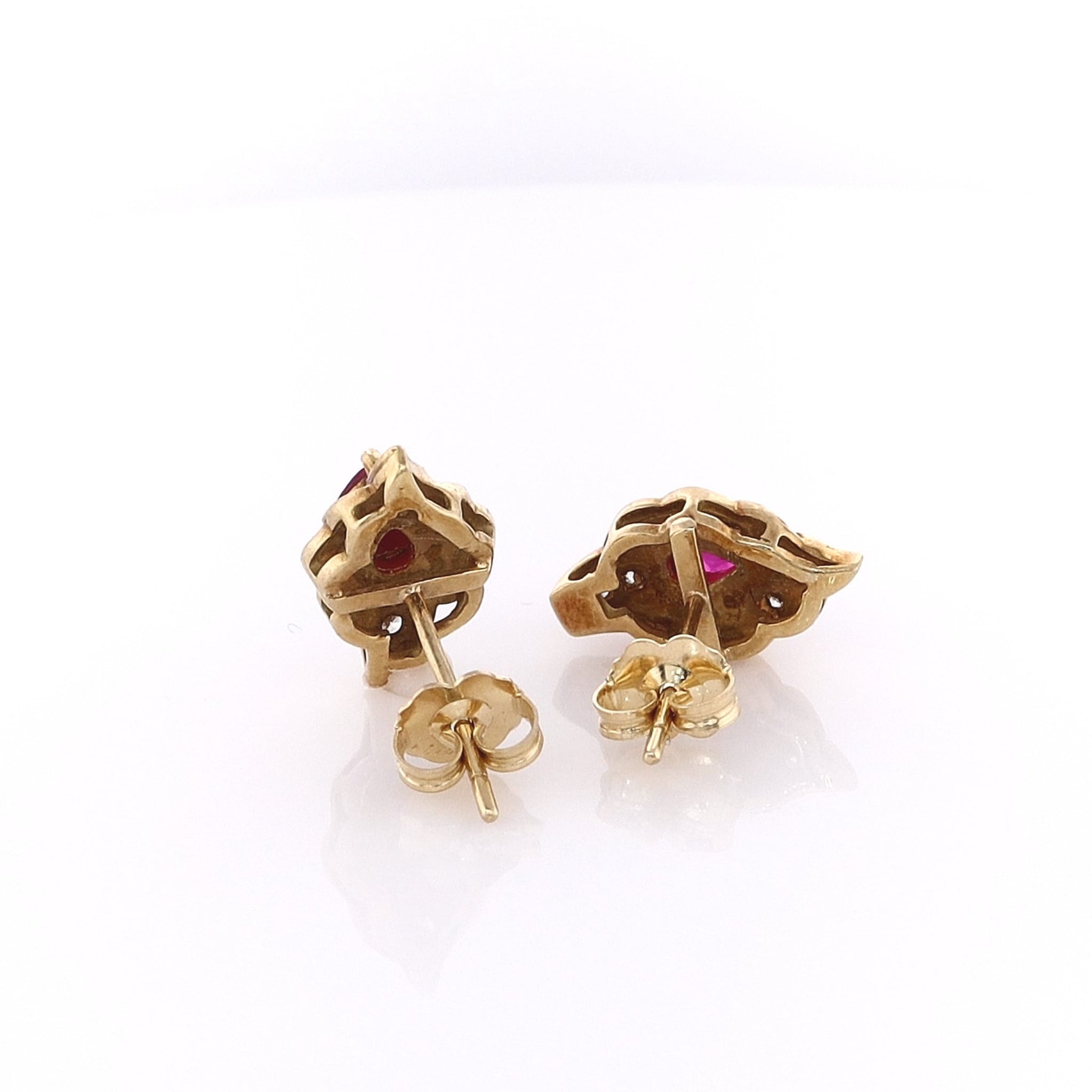 Exquisite Estate 18 Karat Yellow Gold Diamond and Ruby Stud Earrings for Women