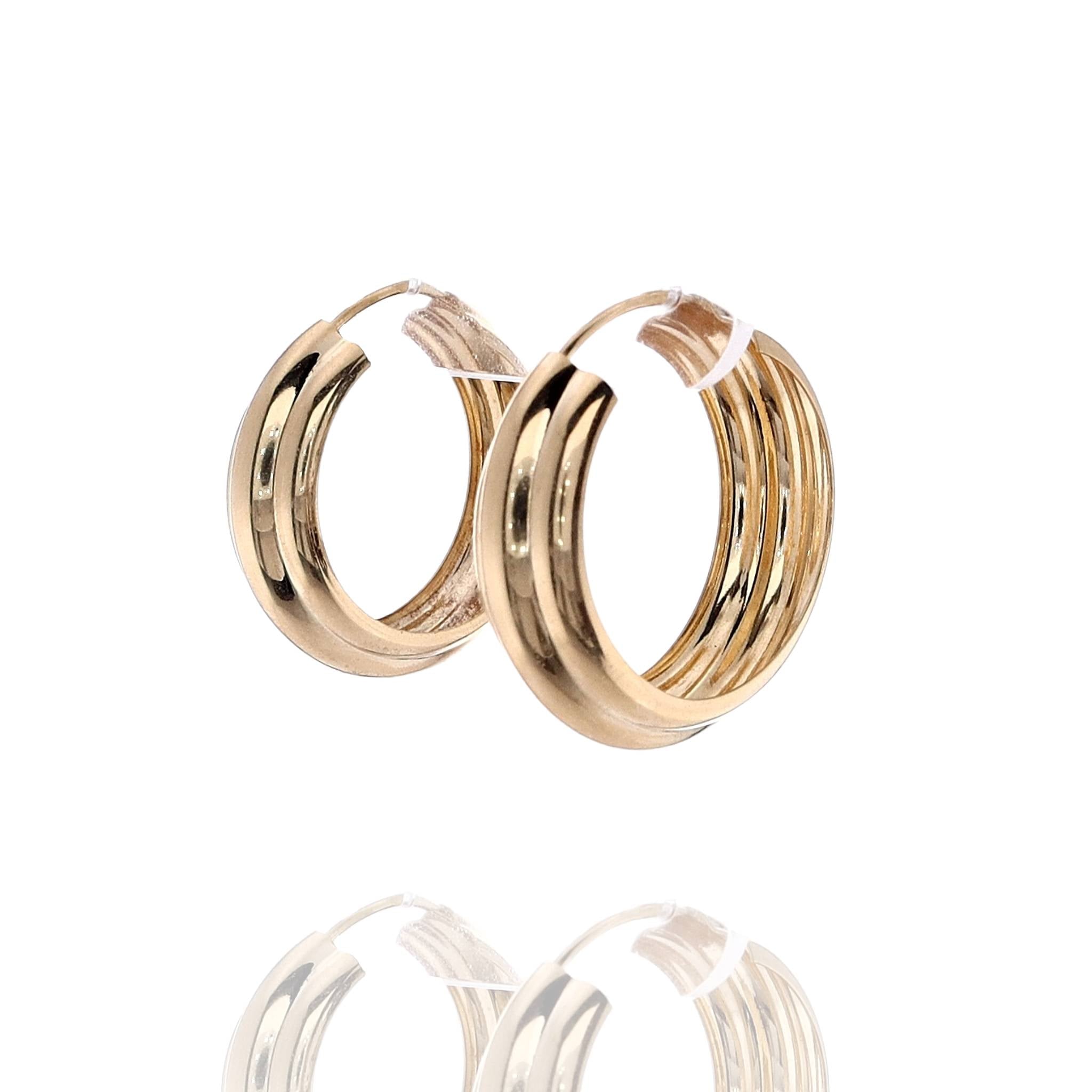 Exquisite Estate 18k Yellow Gold Triple Tube Design Hoop Earrings for Women's Jewelry Collection