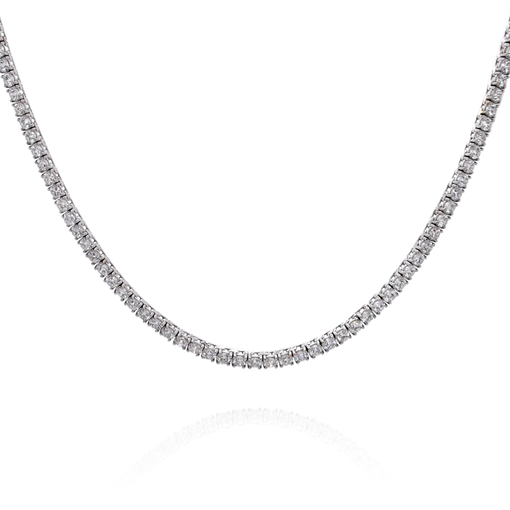 Stunning 14k White Gold Tennis Necklace Adorned with 18 Sparkling Diamonds