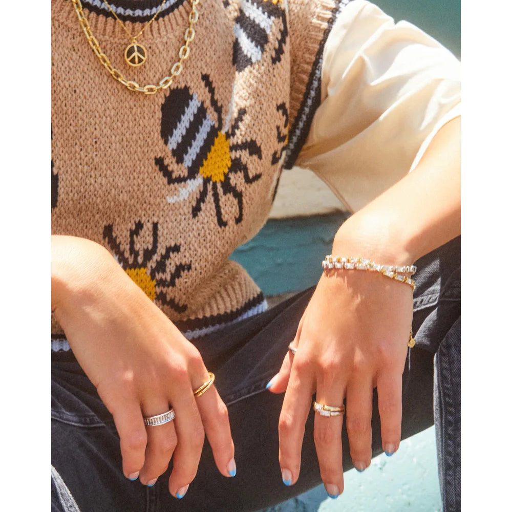 Elegant Kendra Scott White Crystal Juliette Band Ring