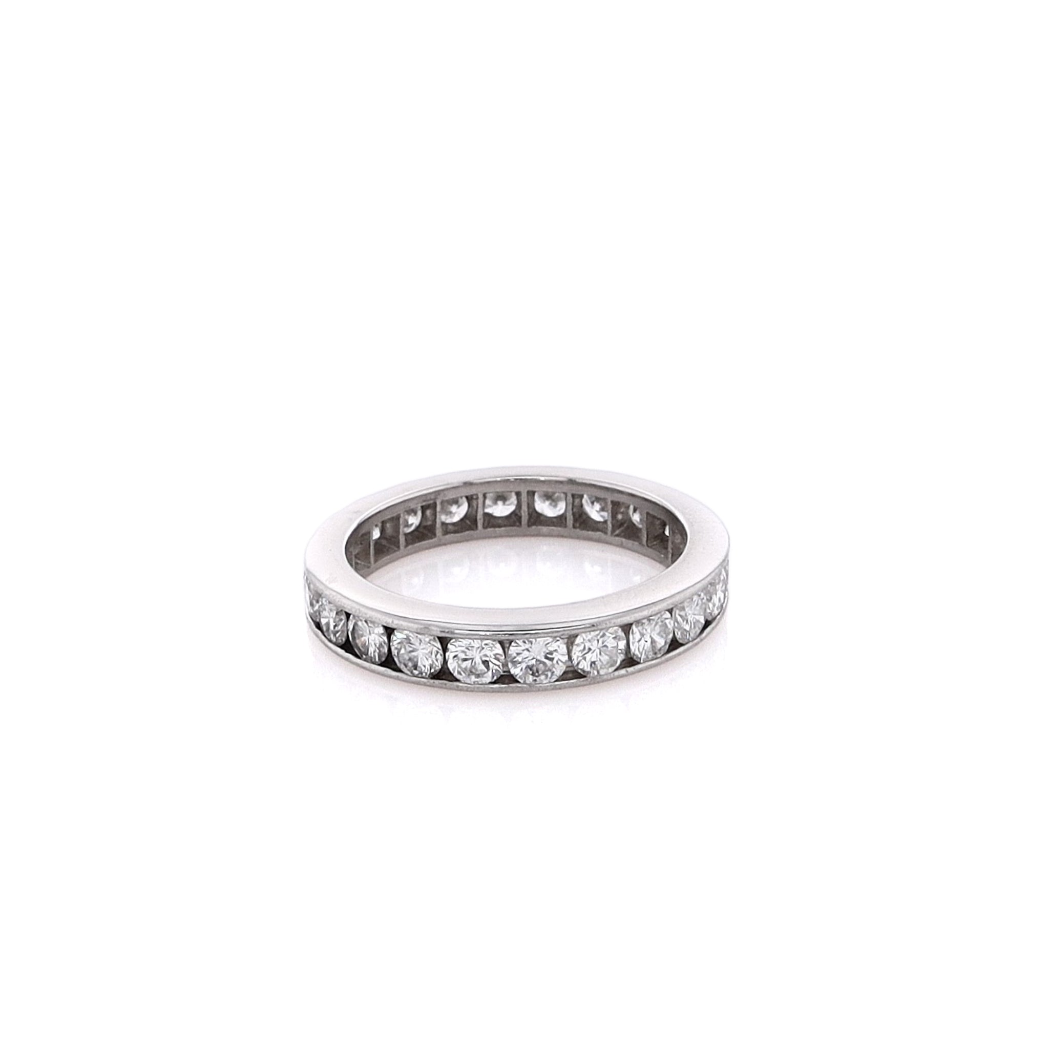 Exquisite Estate Platinum Diamond Eternity Wedding Band Size 6.75