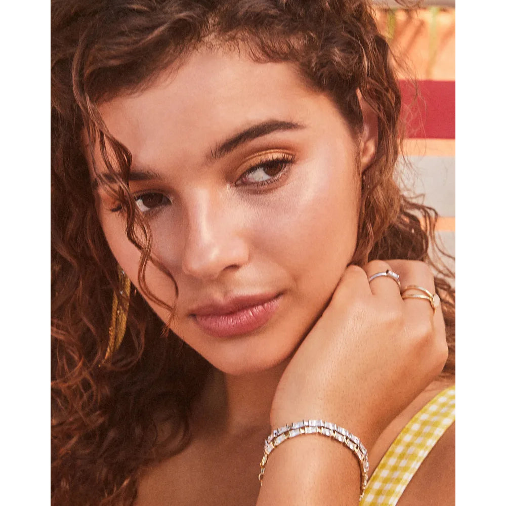 Elegant Kendra Scott White Crystal Juliette Band Ring