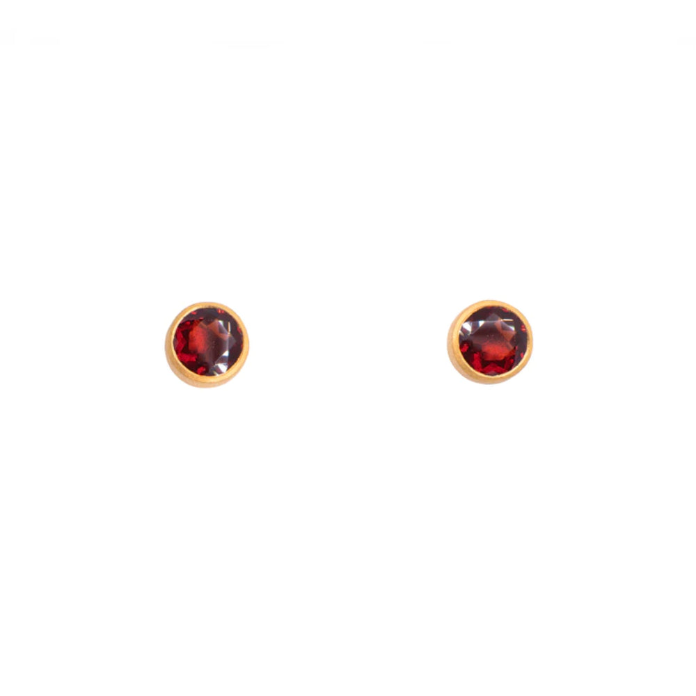 Joyla 6mm Gemstone Stud Earrings - A Delicate Piece of Jewelry for Any Outfit