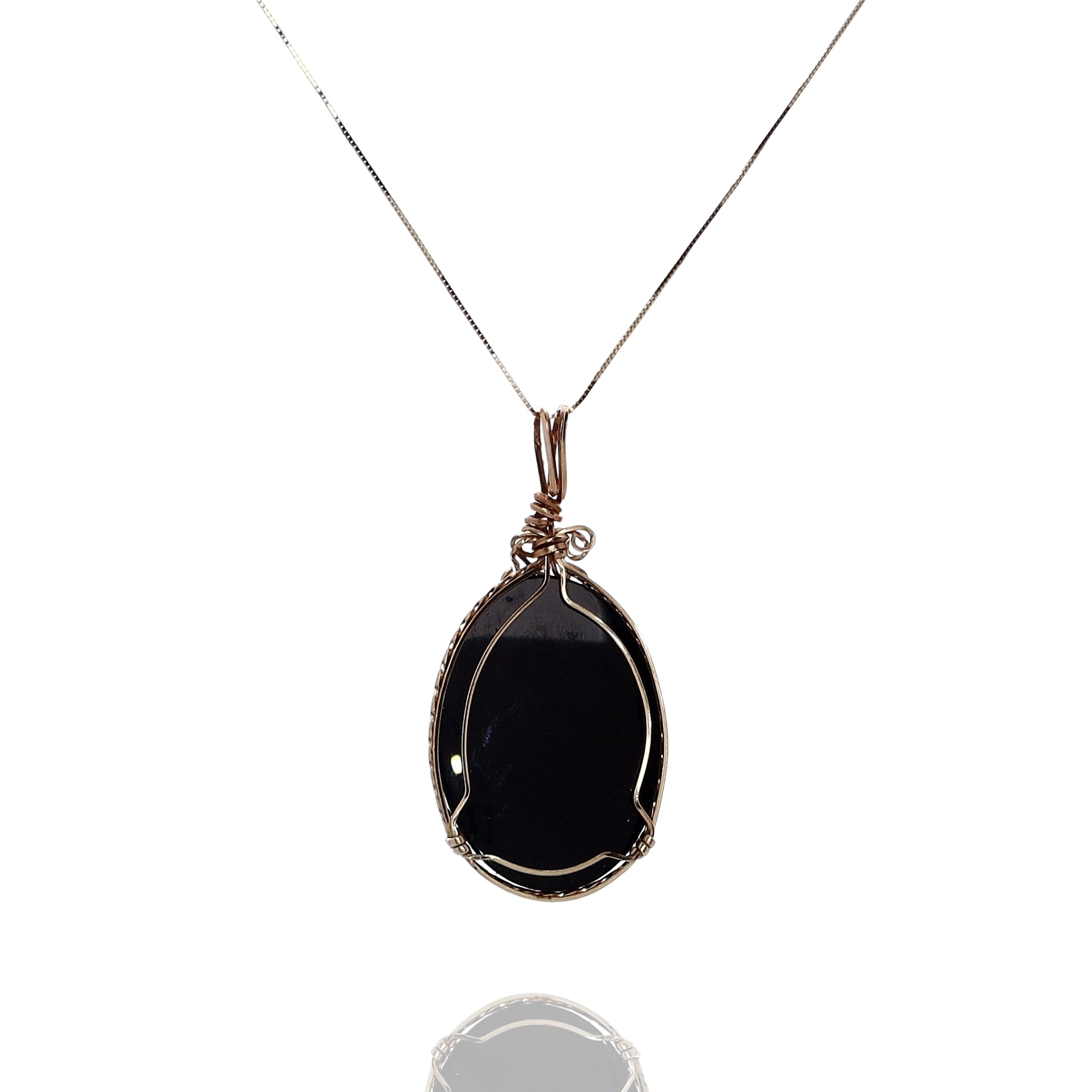 14k Yellow Gold Oval Onyx & Carved Opal Cameo Box - Link Pendant Necklace