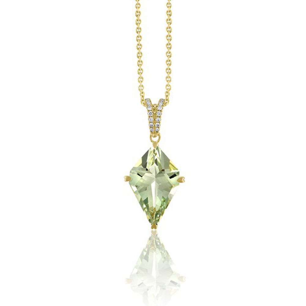 18k Gold Green Quartz Kite Shape Pendant - A Stunning Jewelry Piece