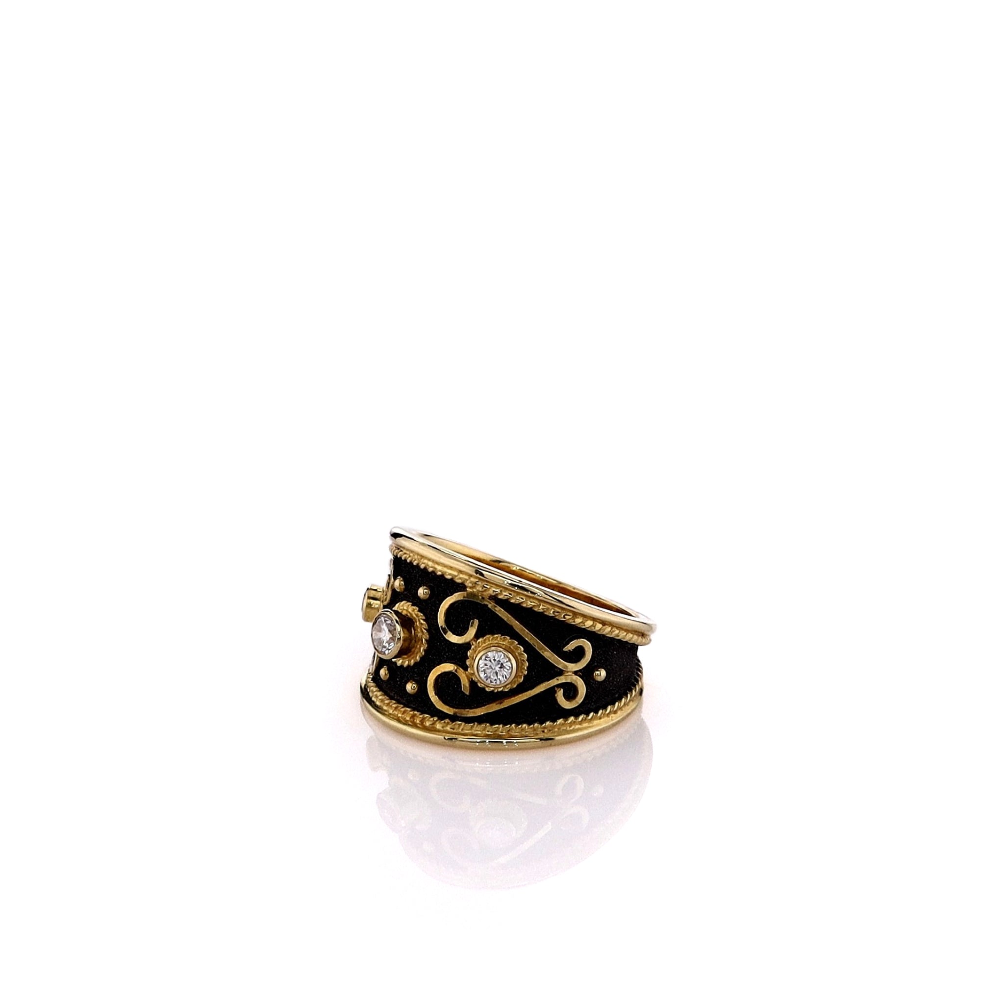 18k Yellow Gold Tapered Bezel-Set Diamond Ring with Darkened Design