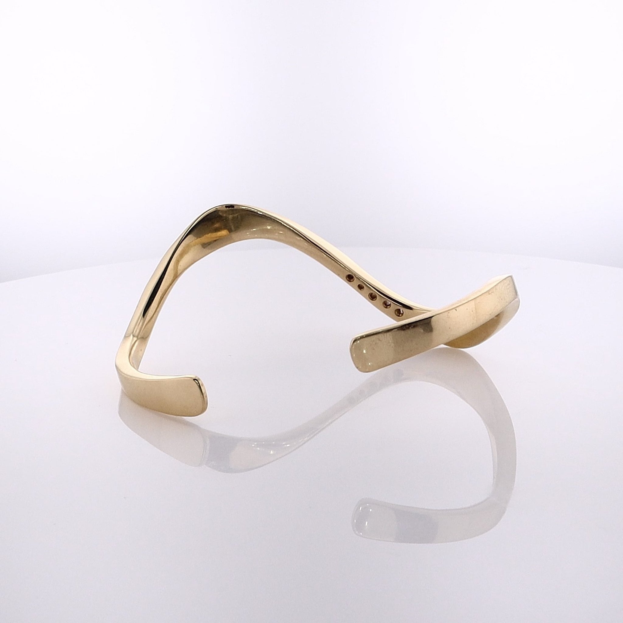 18K Yellow Gold Christy Twist Wavy Design Polished Diamond Cuff Bracelet