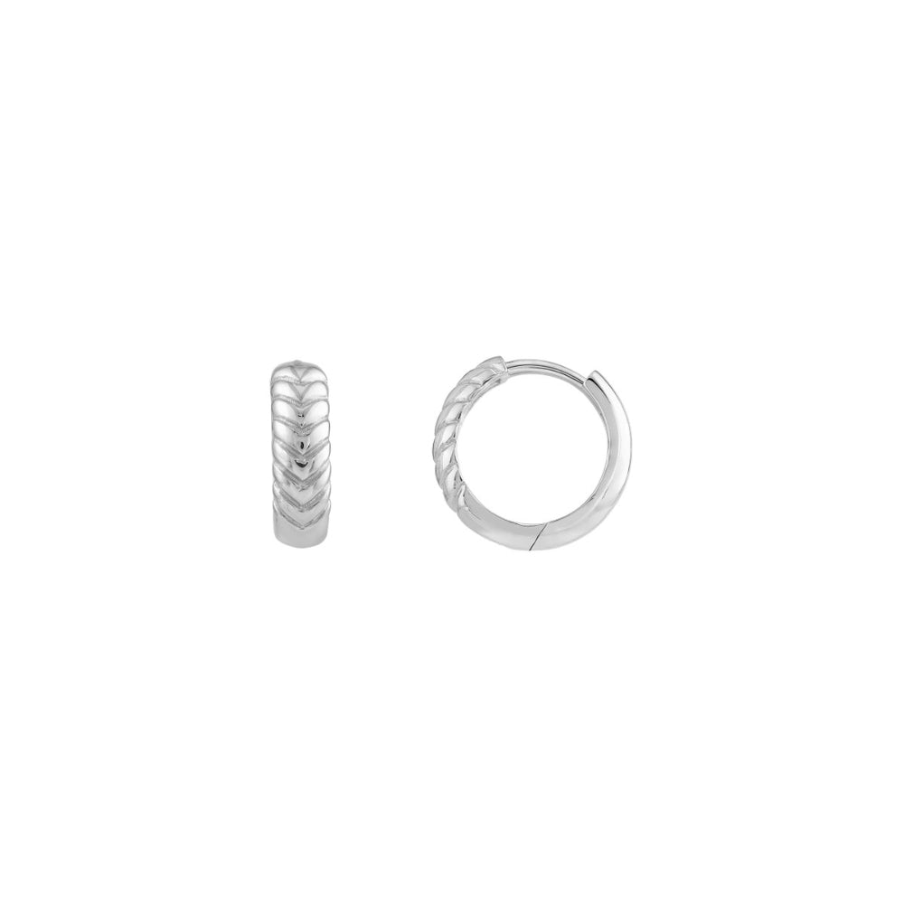 Stylish 14k Gold Twisted Chevron Hinge Hoop Earrings