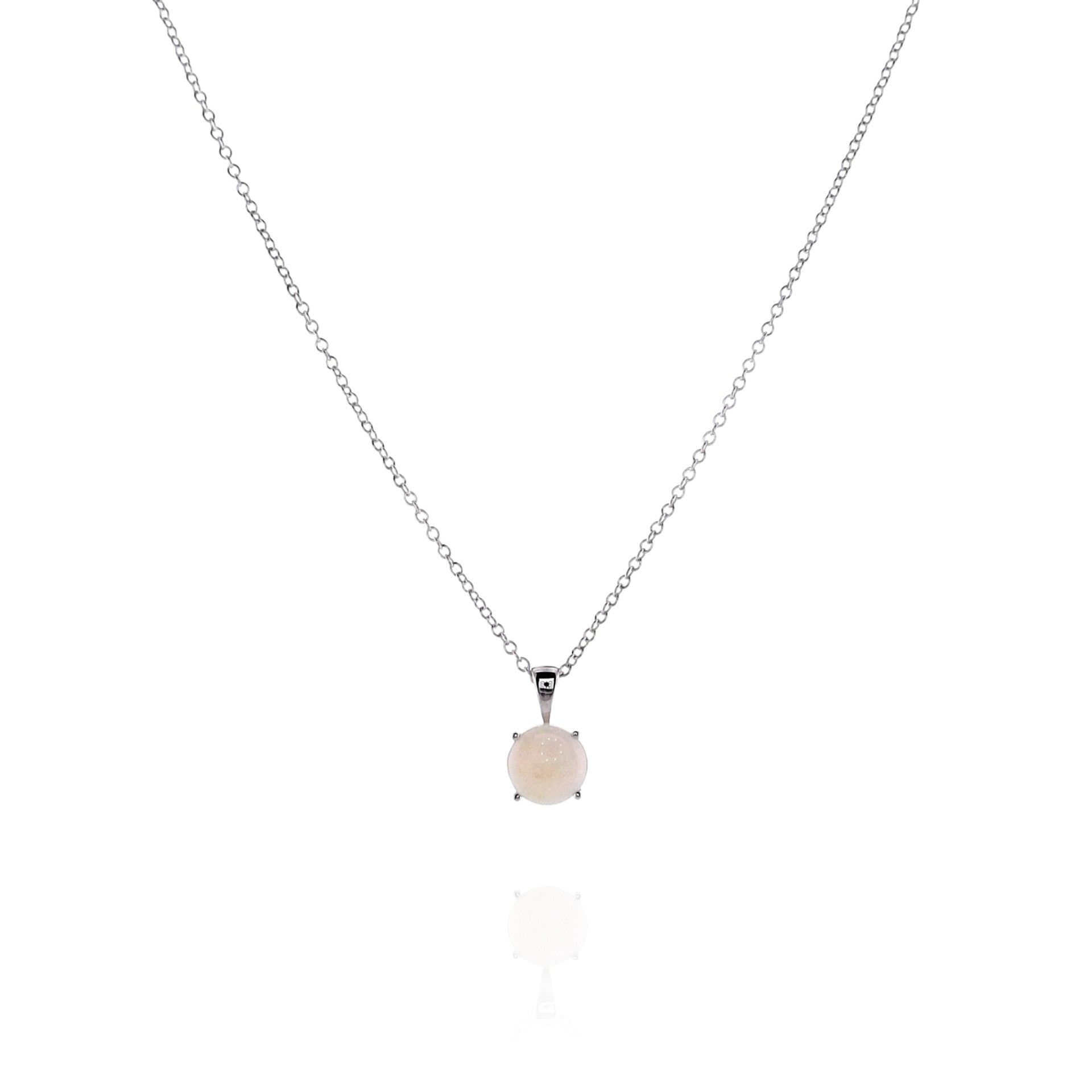 Smyth Jewelers 14k Gold Opal Gemstone Pendant Necklace for Fashion Lovers