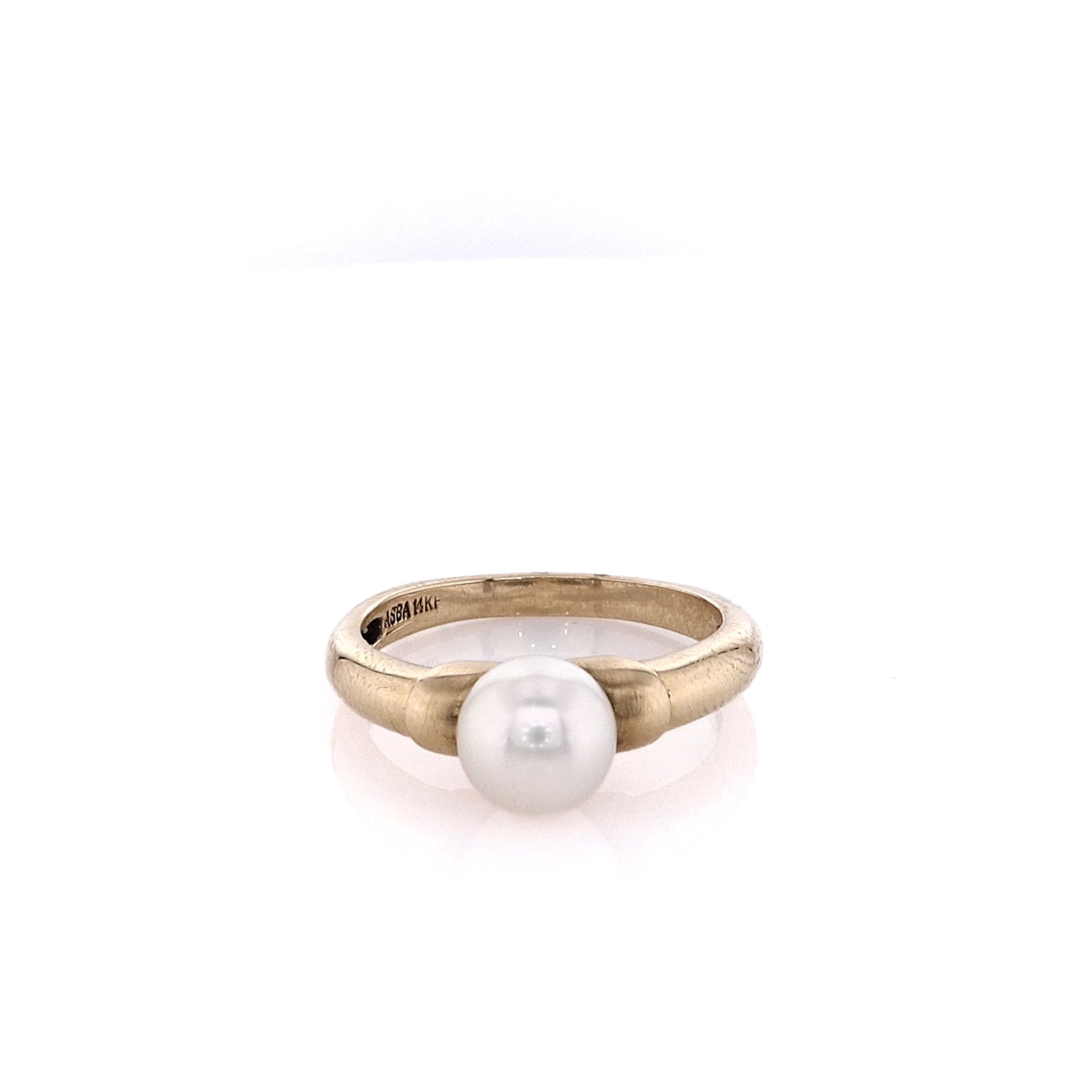 Exquisite 14k Yellow Gold Ring with 7mm Cultured Pearl and Polished Shank, Size 7.5